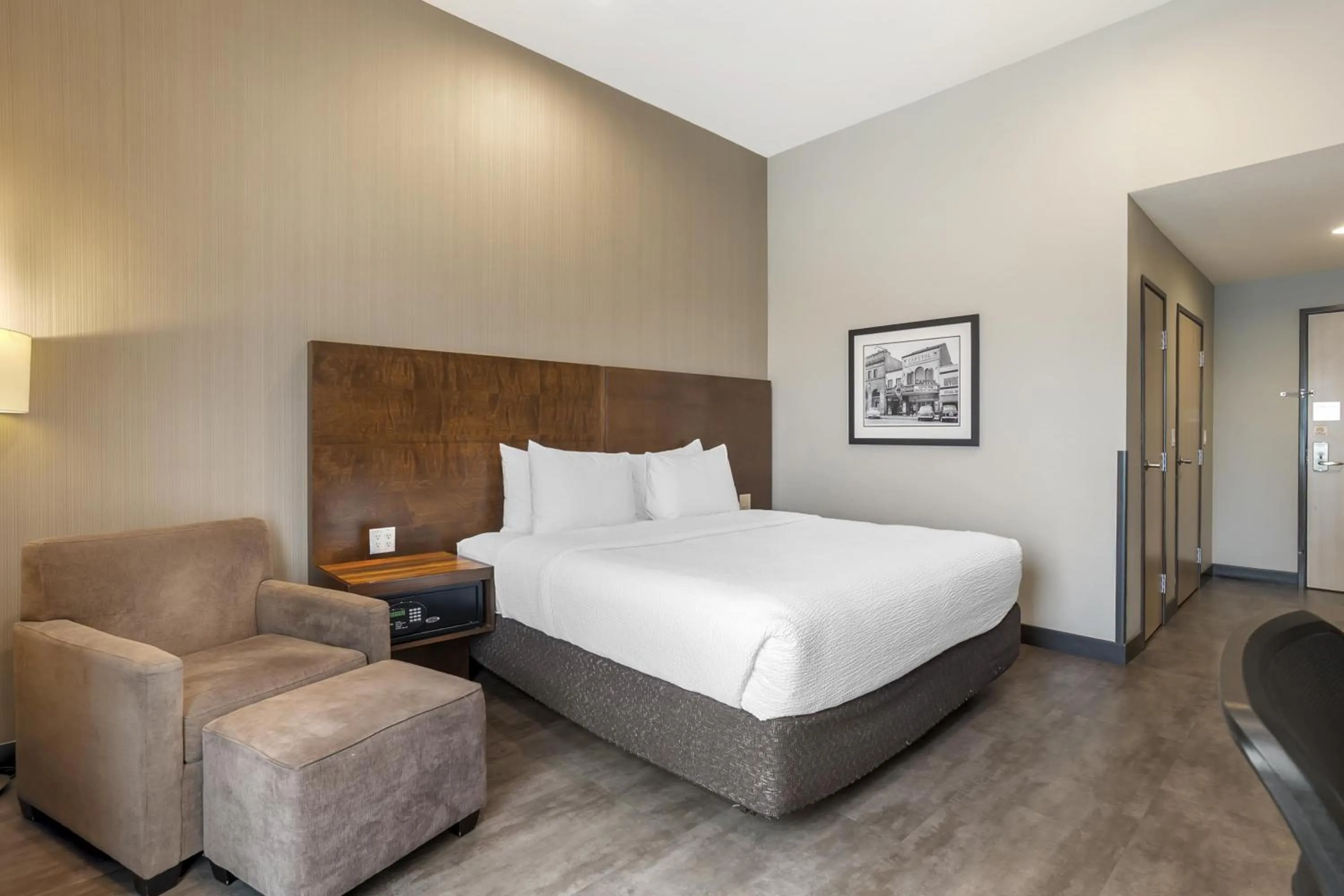 Bedroom, Bed in Best Western Plus East Side