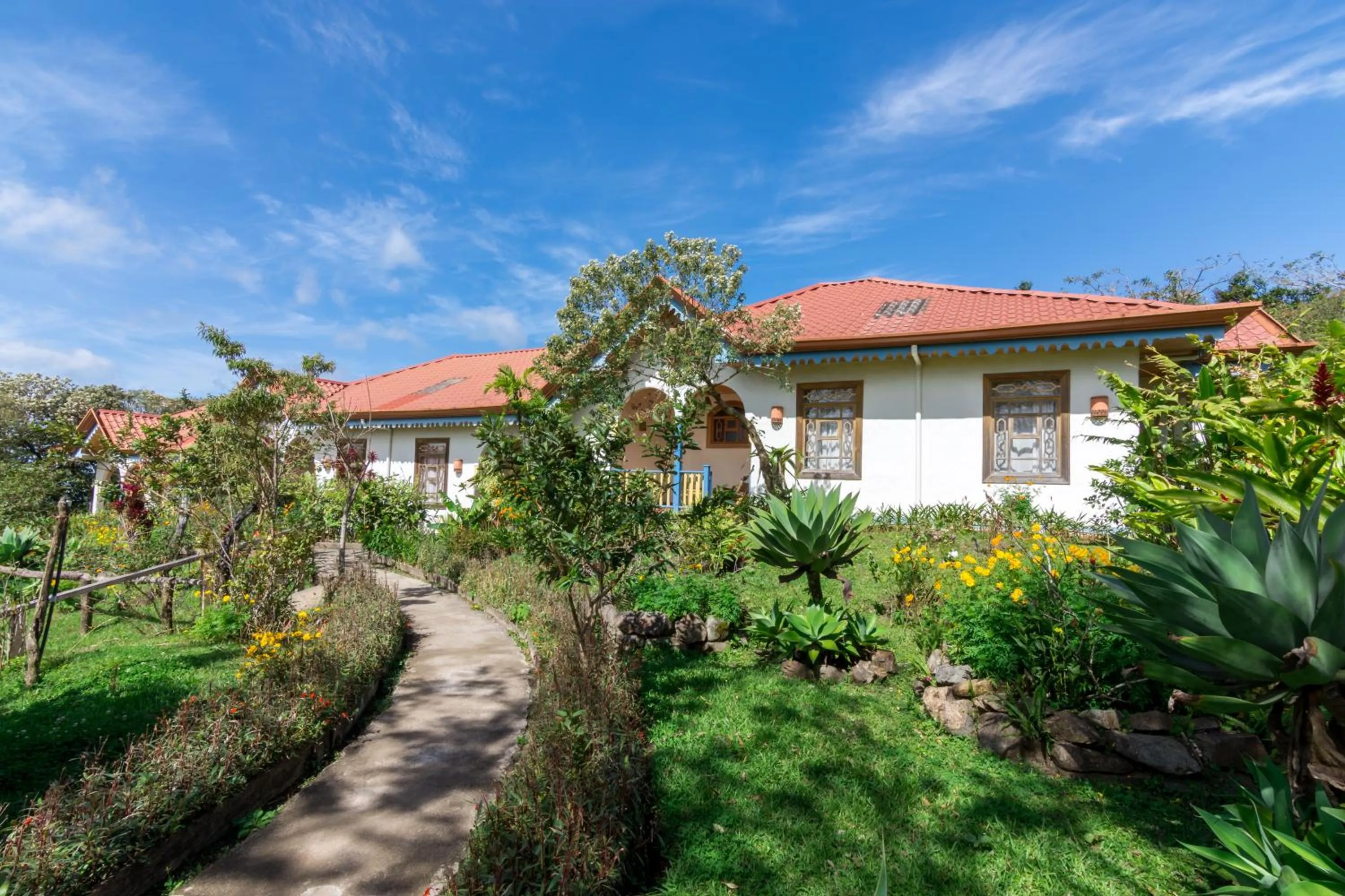 Property building in Hotel Claro de Luna