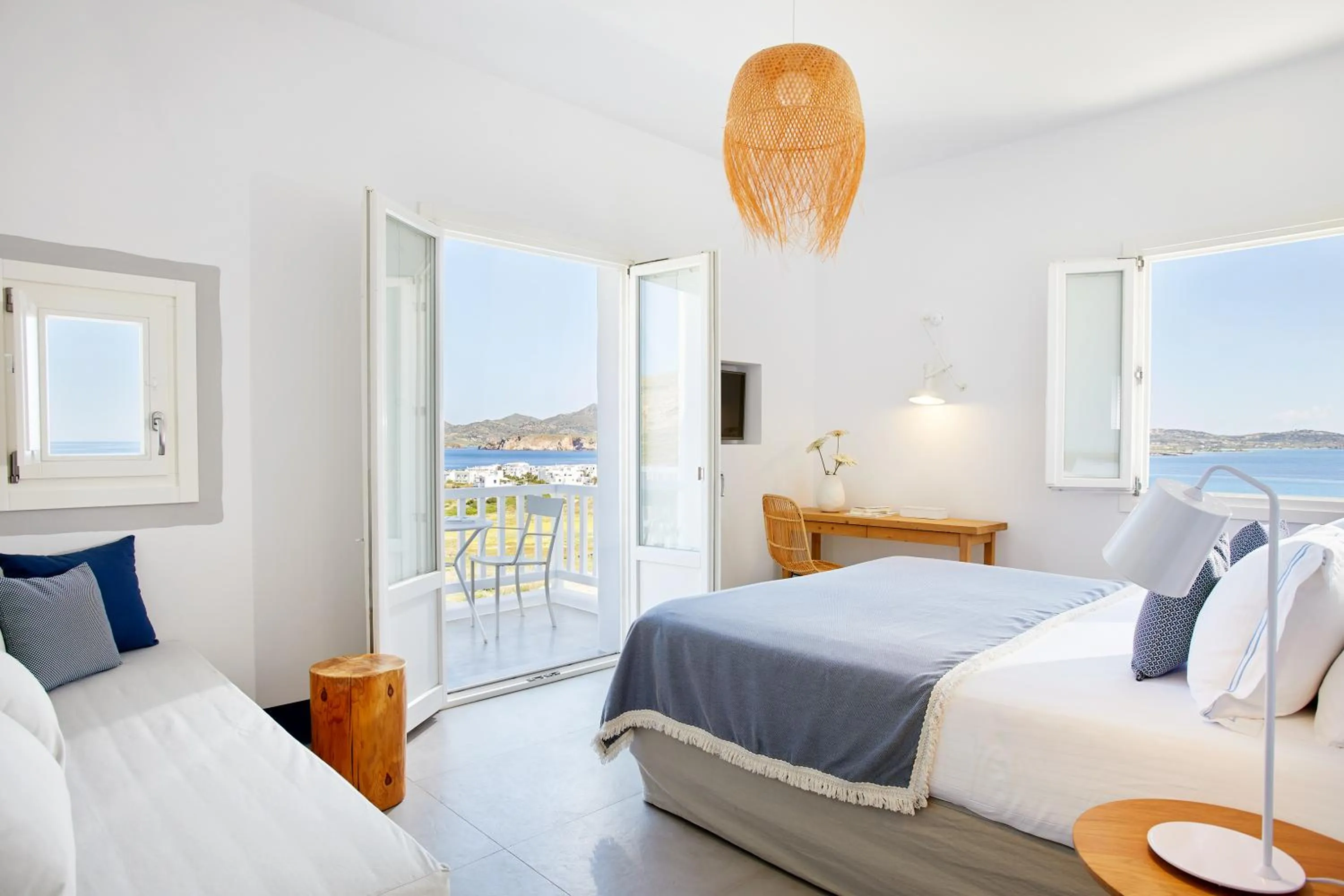 Bed in Milos Breeze Boutique Hotel