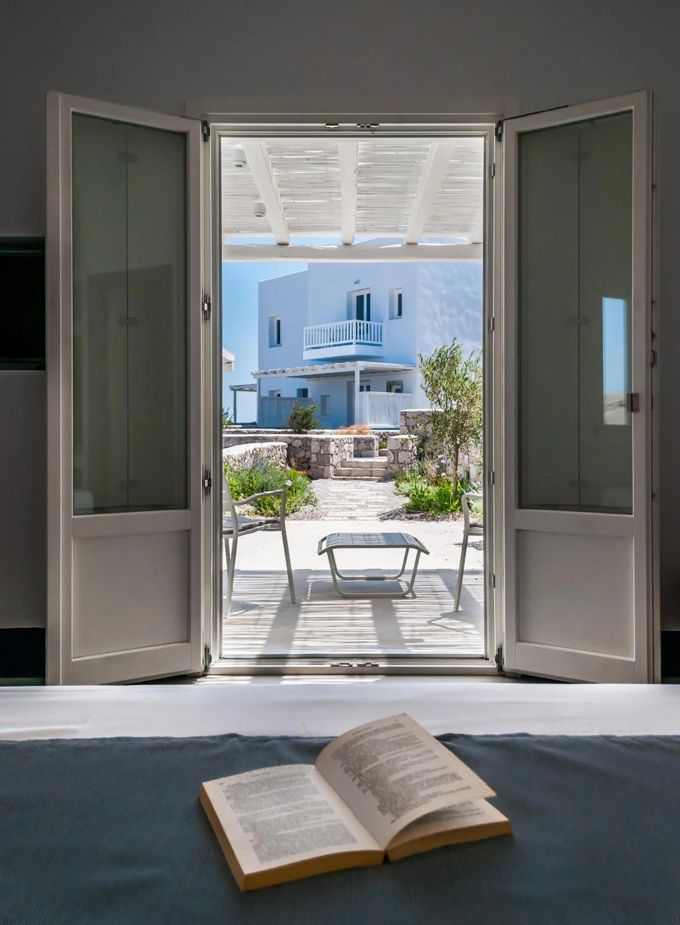 Garden in Milos Breeze Boutique Hotel