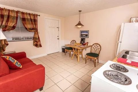 Steinhatchee River Inn and Marina