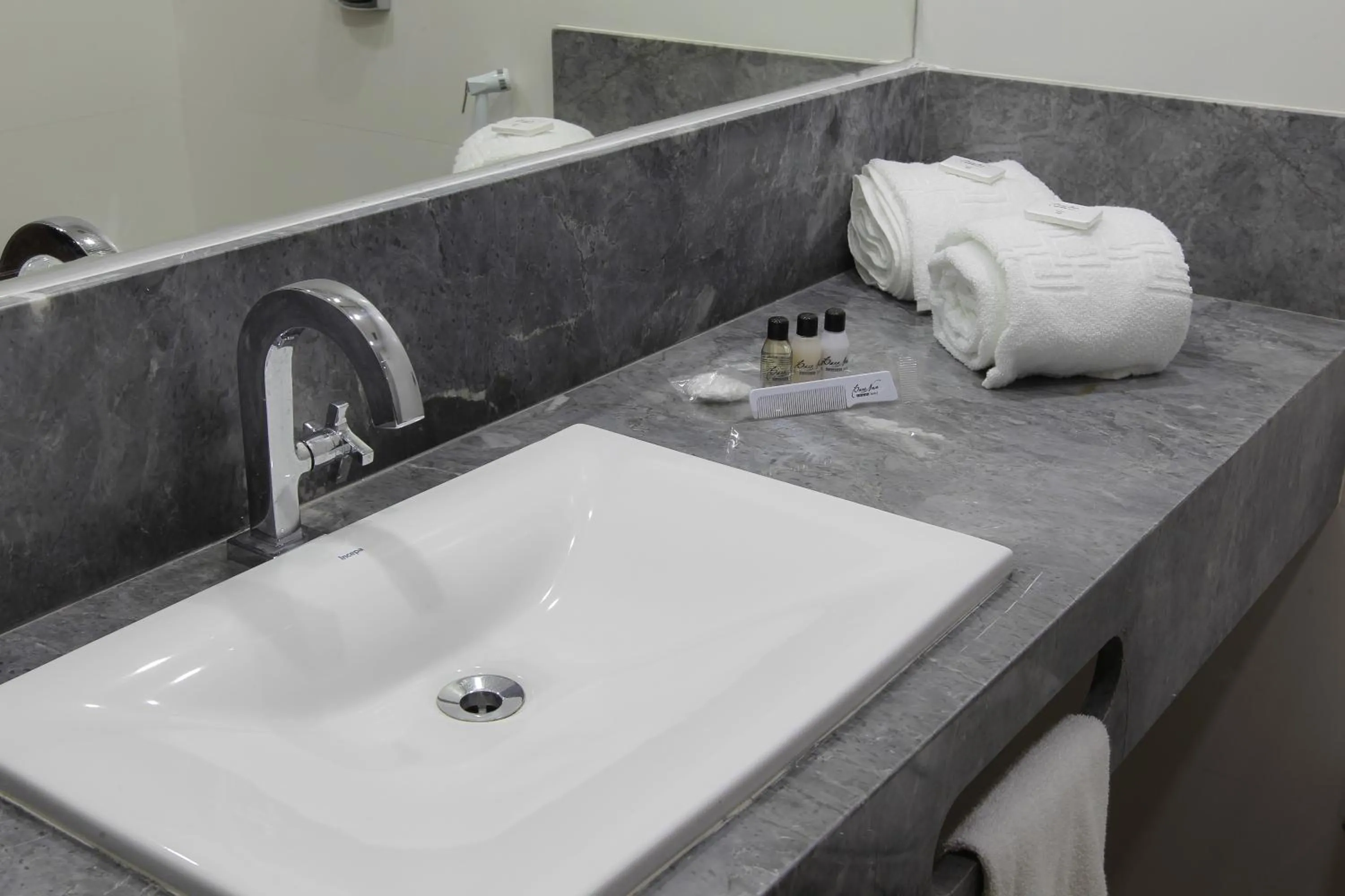 Bathroom in Casa Nova Hotel