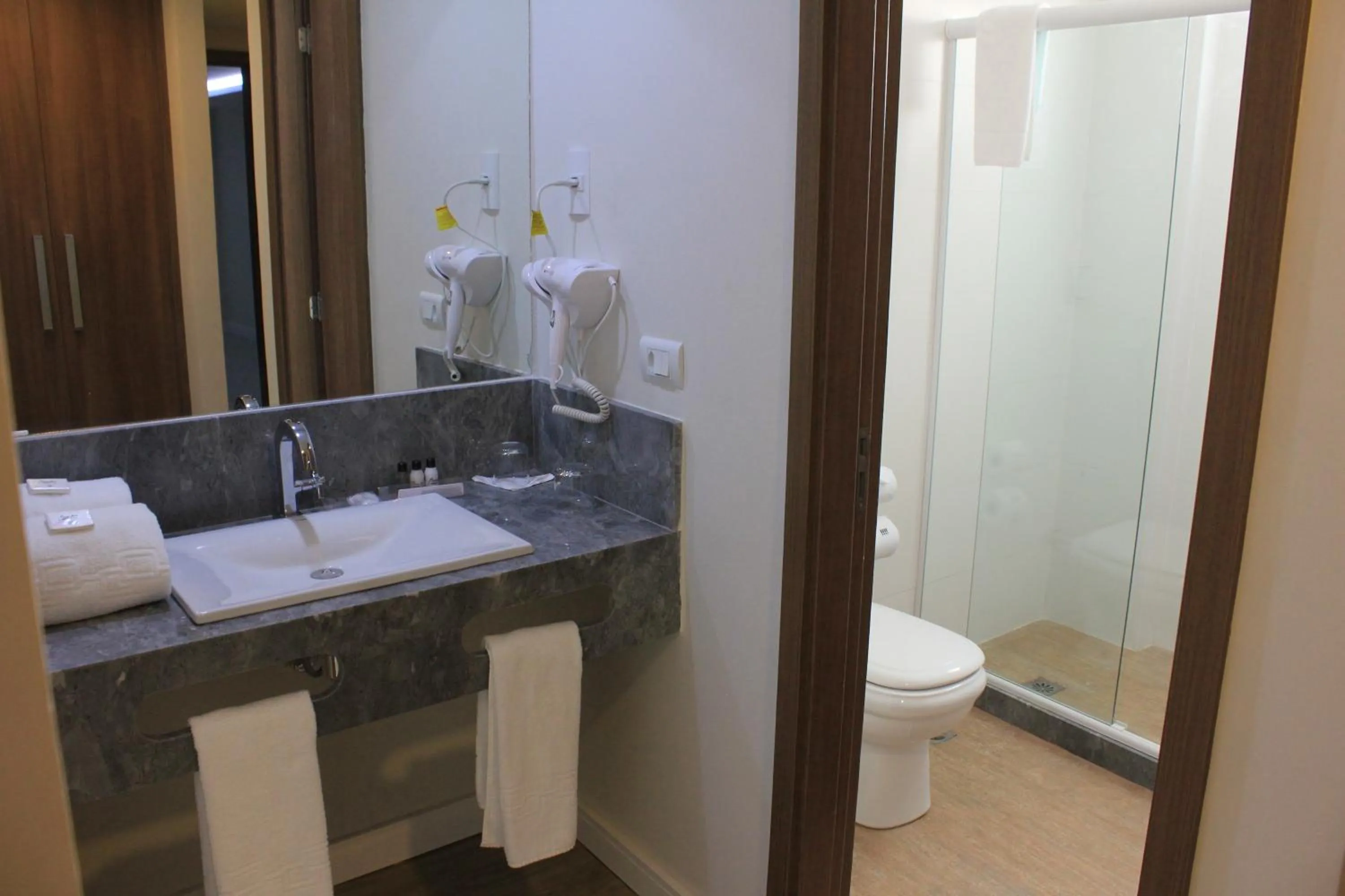 Bathroom in Casa Nova Hotel