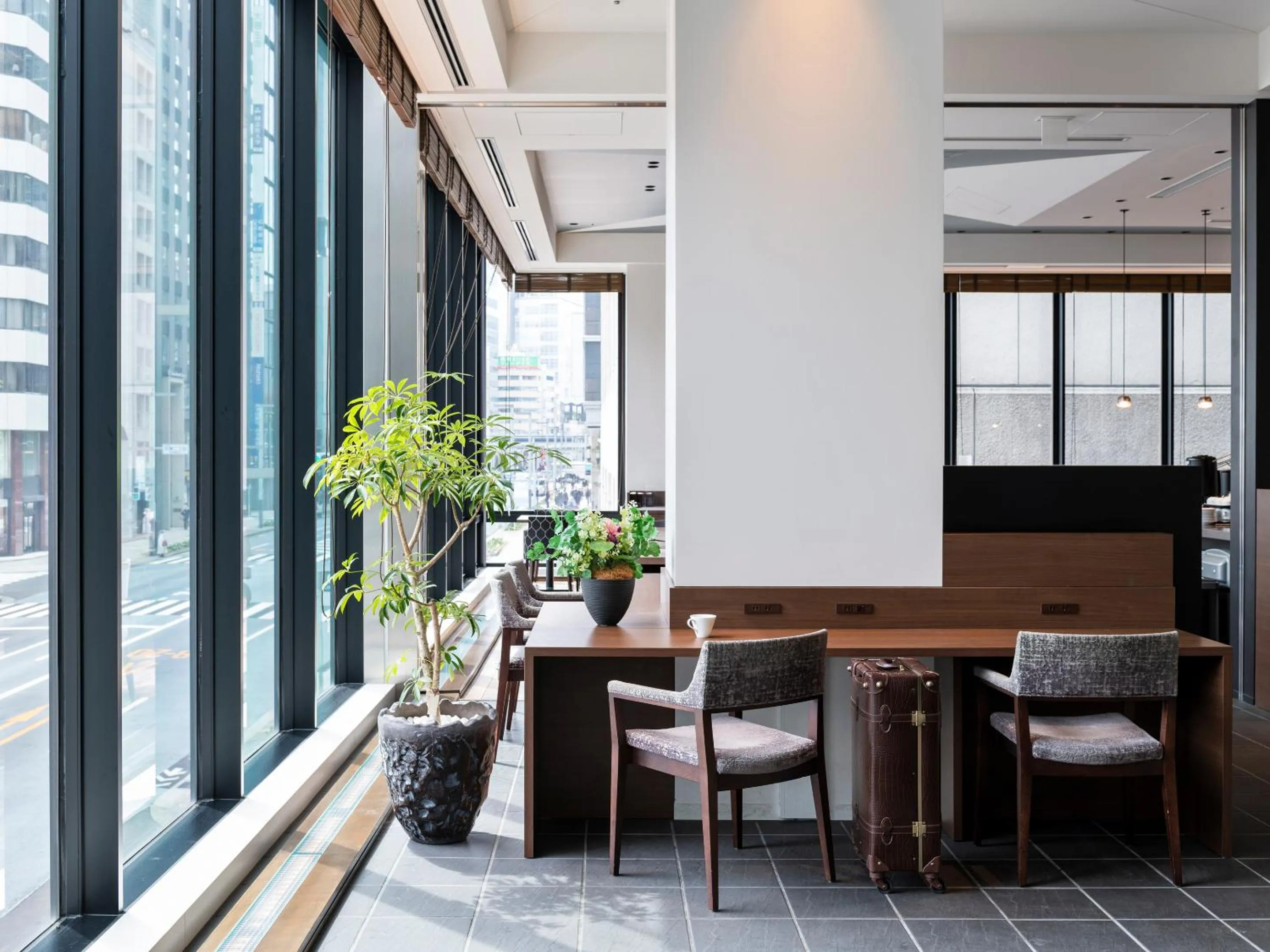 Lobby or reception in Mitsui Garden Hotel Kyobashi - Tokyo Station