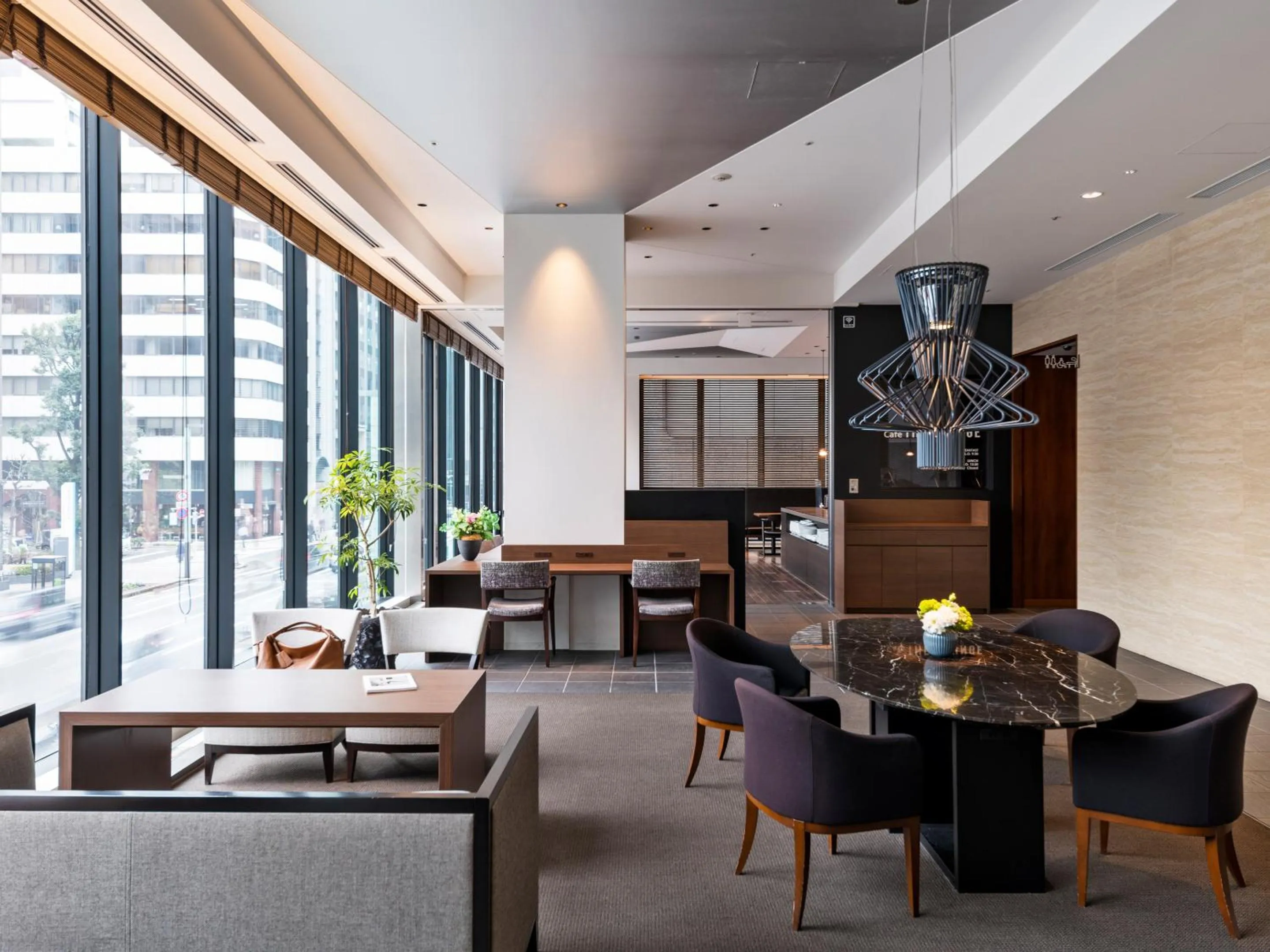 Lounge or bar in Mitsui Garden Hotel Kyobashi - Tokyo Station