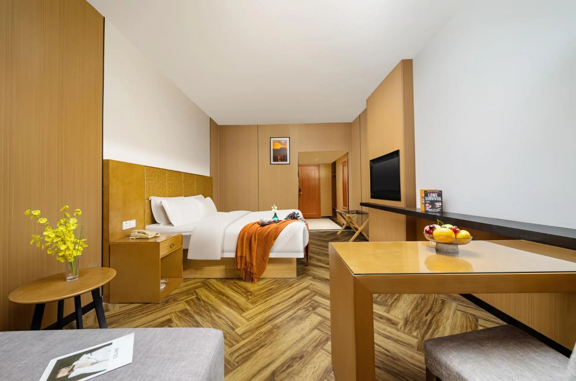 Fashion Double Room in Mellow Orange Hotel