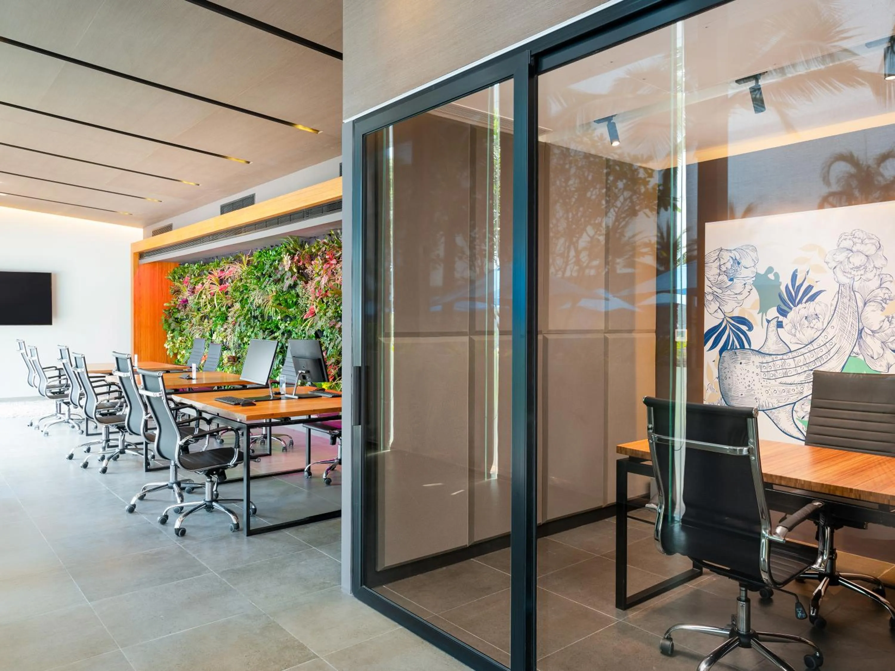 Communal lounge/ TV room in Explorar Koh Samui - Adults Only Resort and Spa