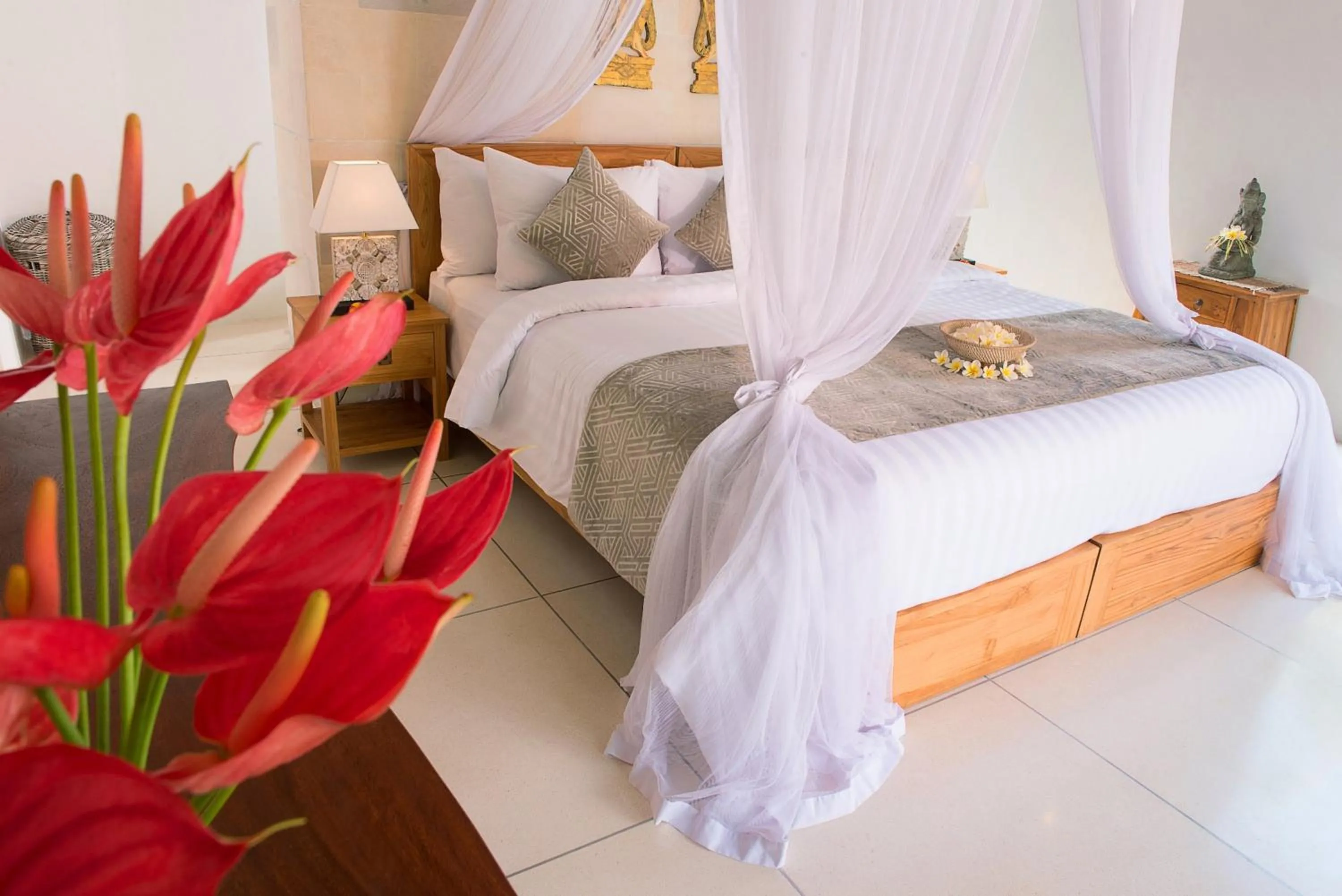 Decorative detail in The Tamantis Villa