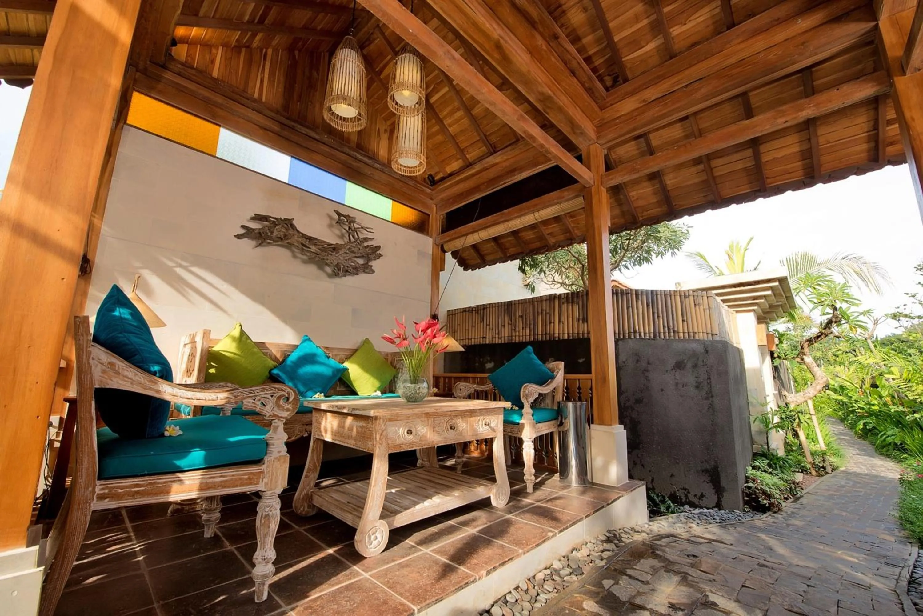 Facade/entrance in The Tamantis Villa