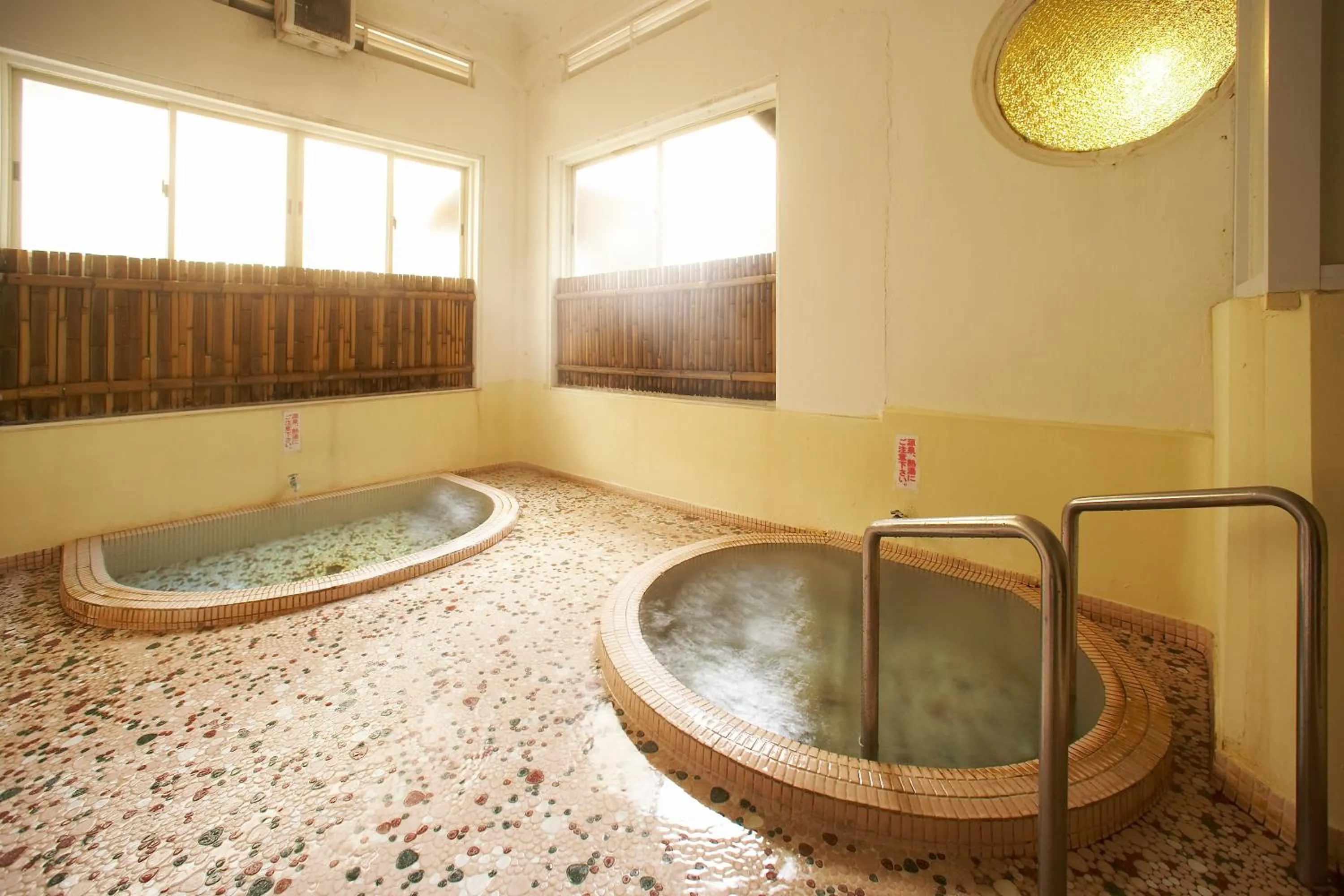 Hot Spring Bath in Sekizenkan Kashotei Sanso