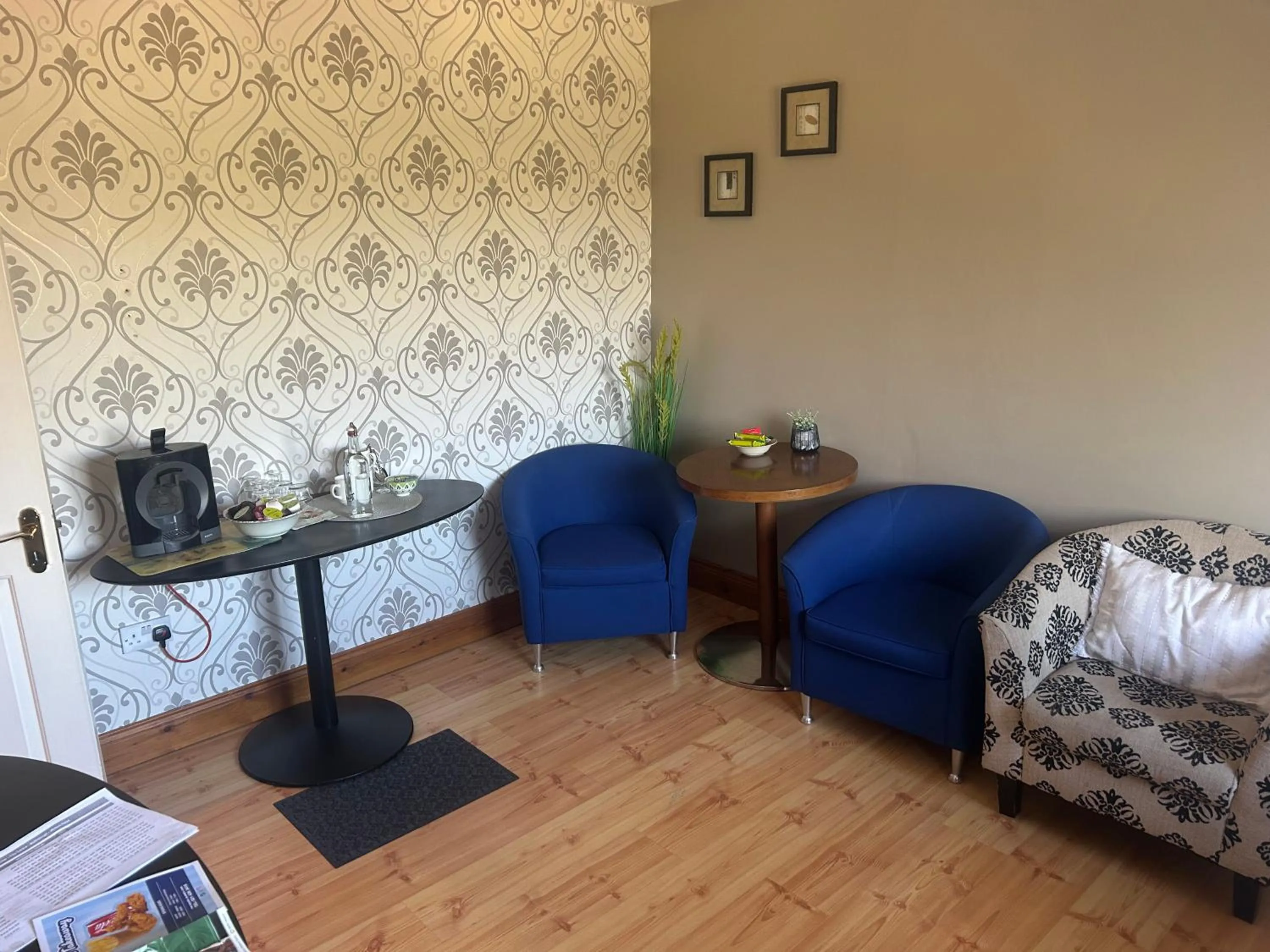 Coffee/tea facilities in Davmar House Blarney