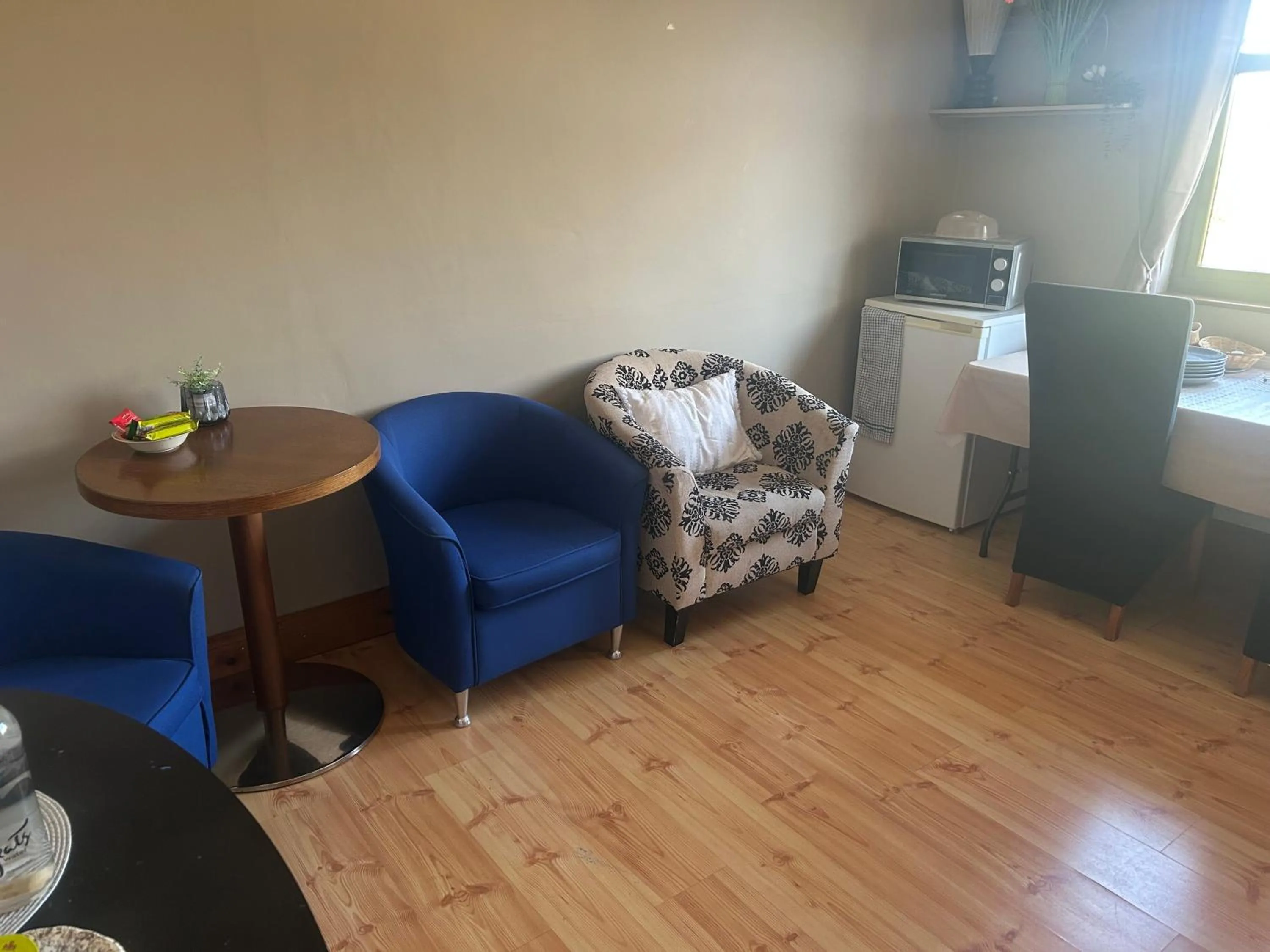 Seating area in Davmar House Blarney