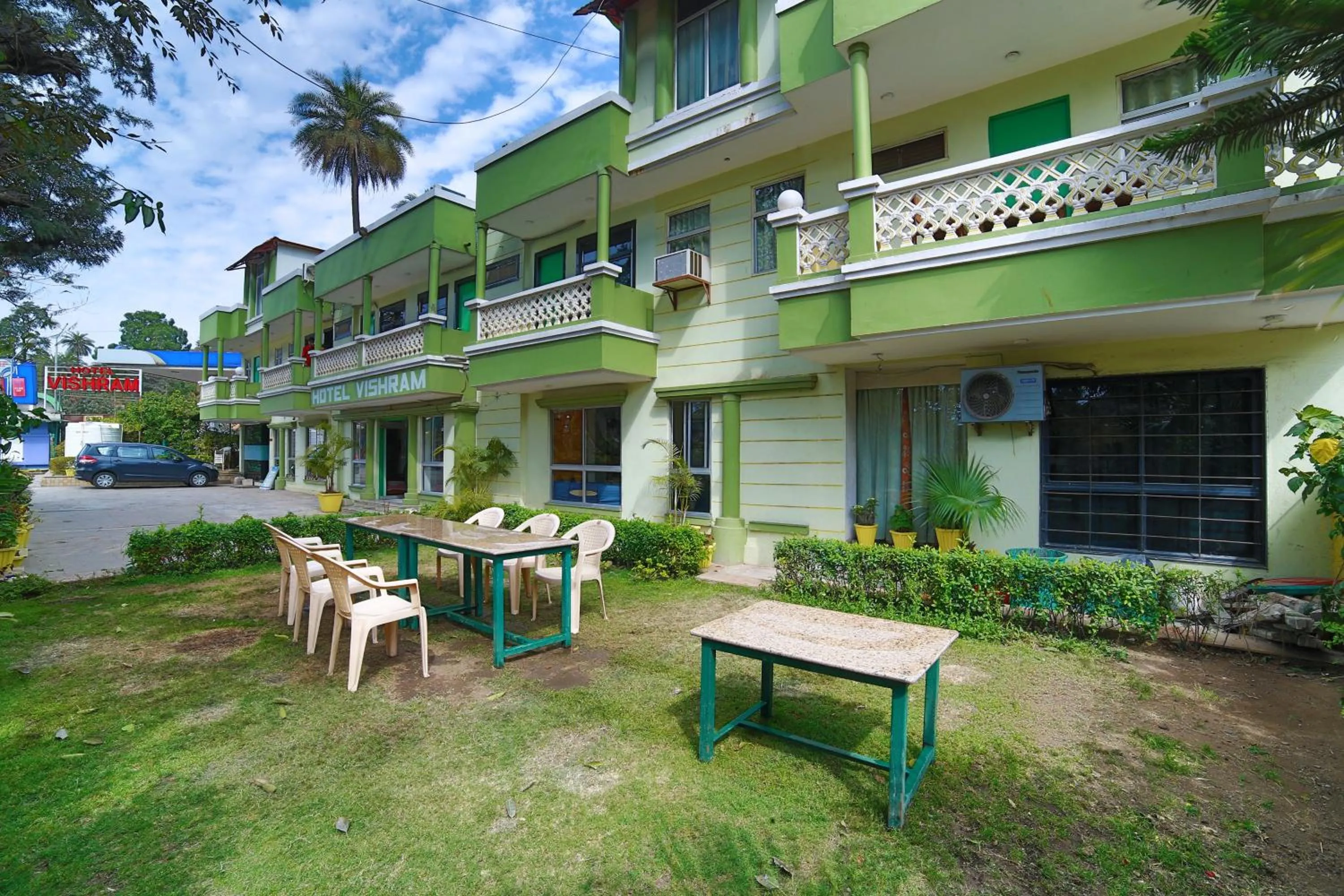 Garden in Hotel Vishram