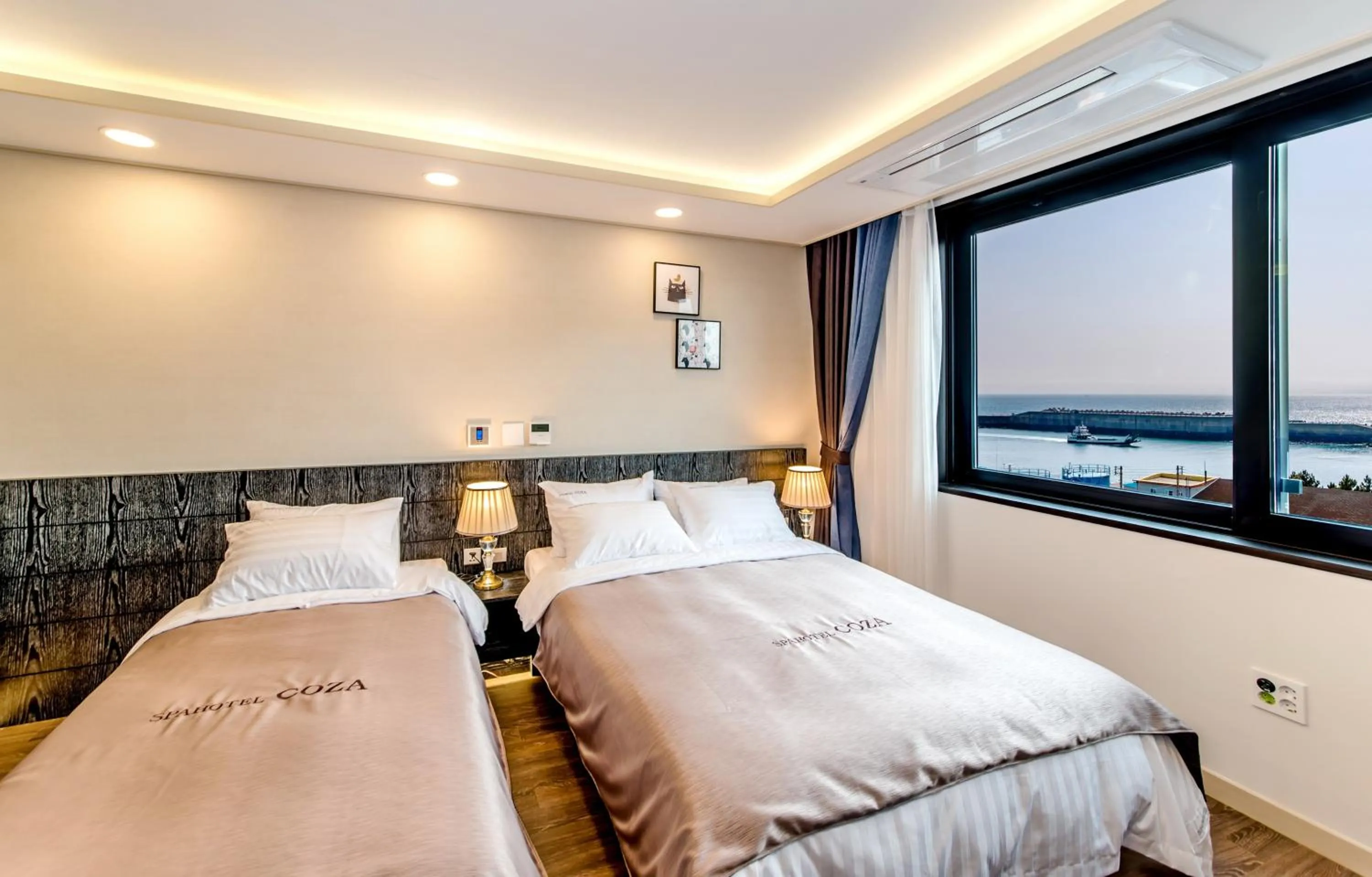 Bedroom, Bed in Seawater Spa Hotel Coza