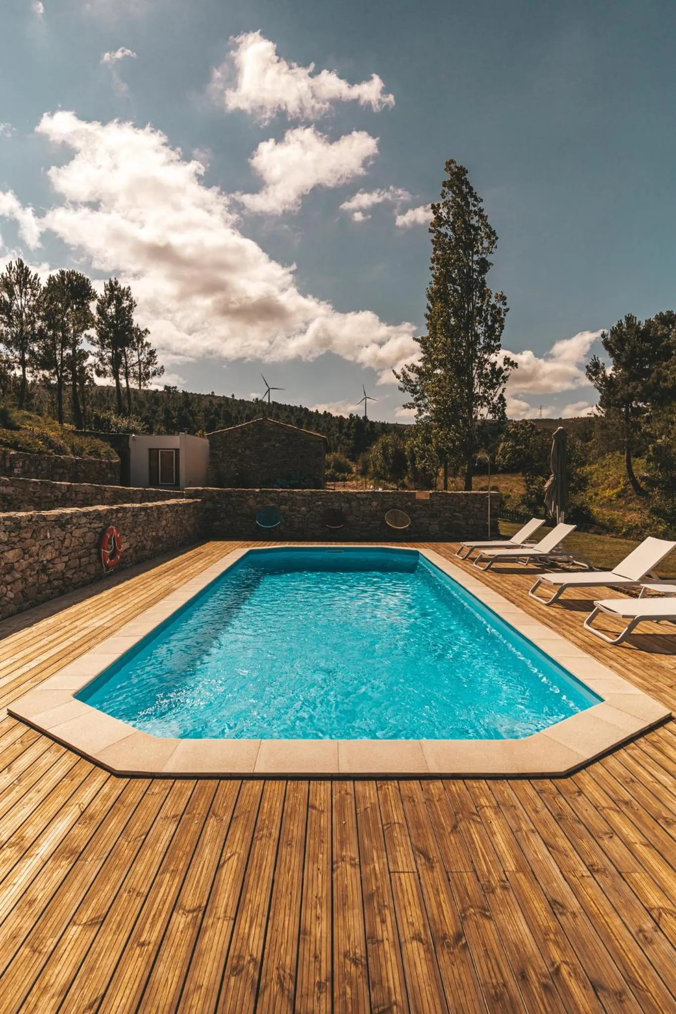 Swimming pool in Moinho d'Antoninha