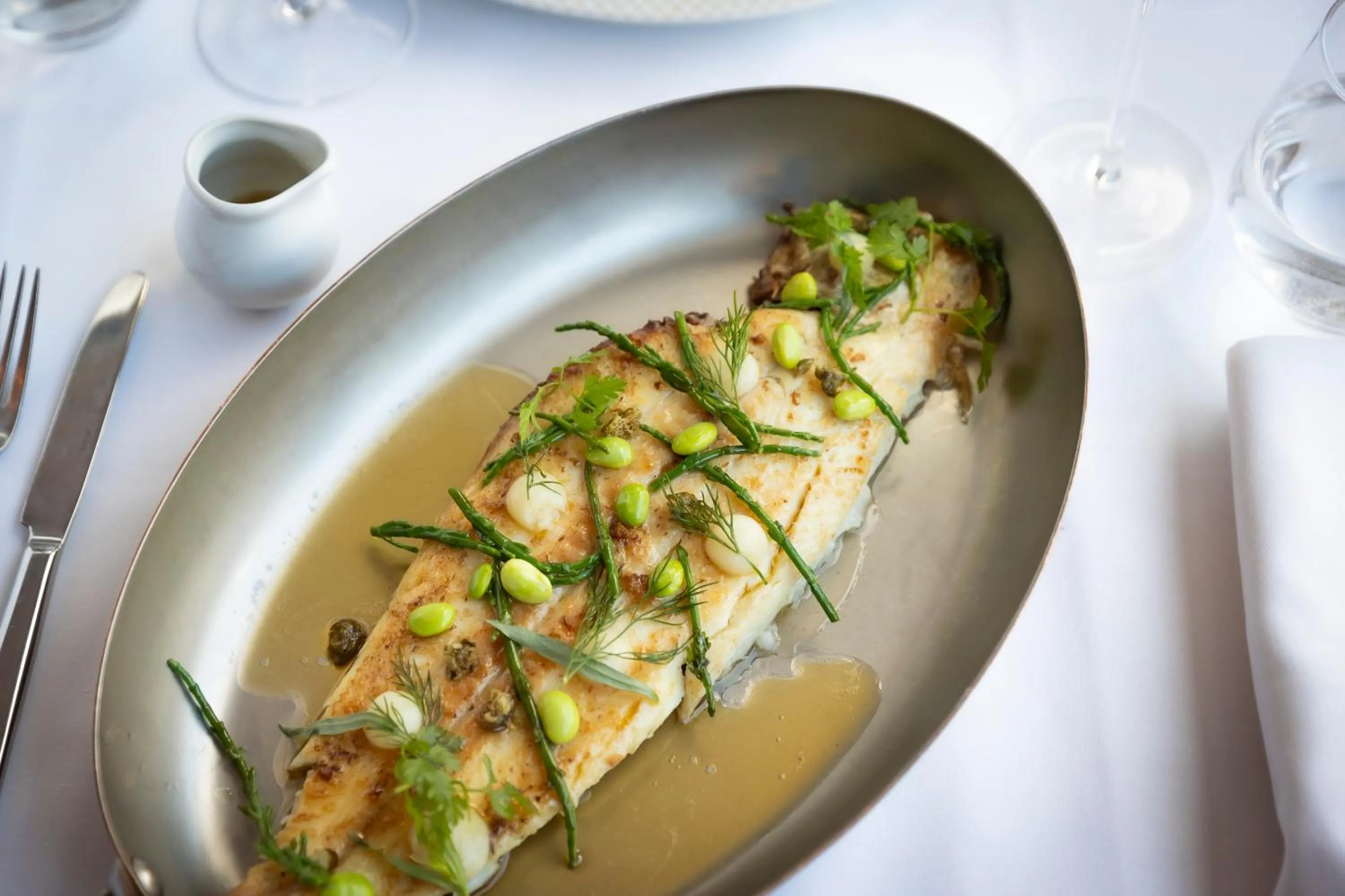 Food and drinks in Glenroyal Hotel