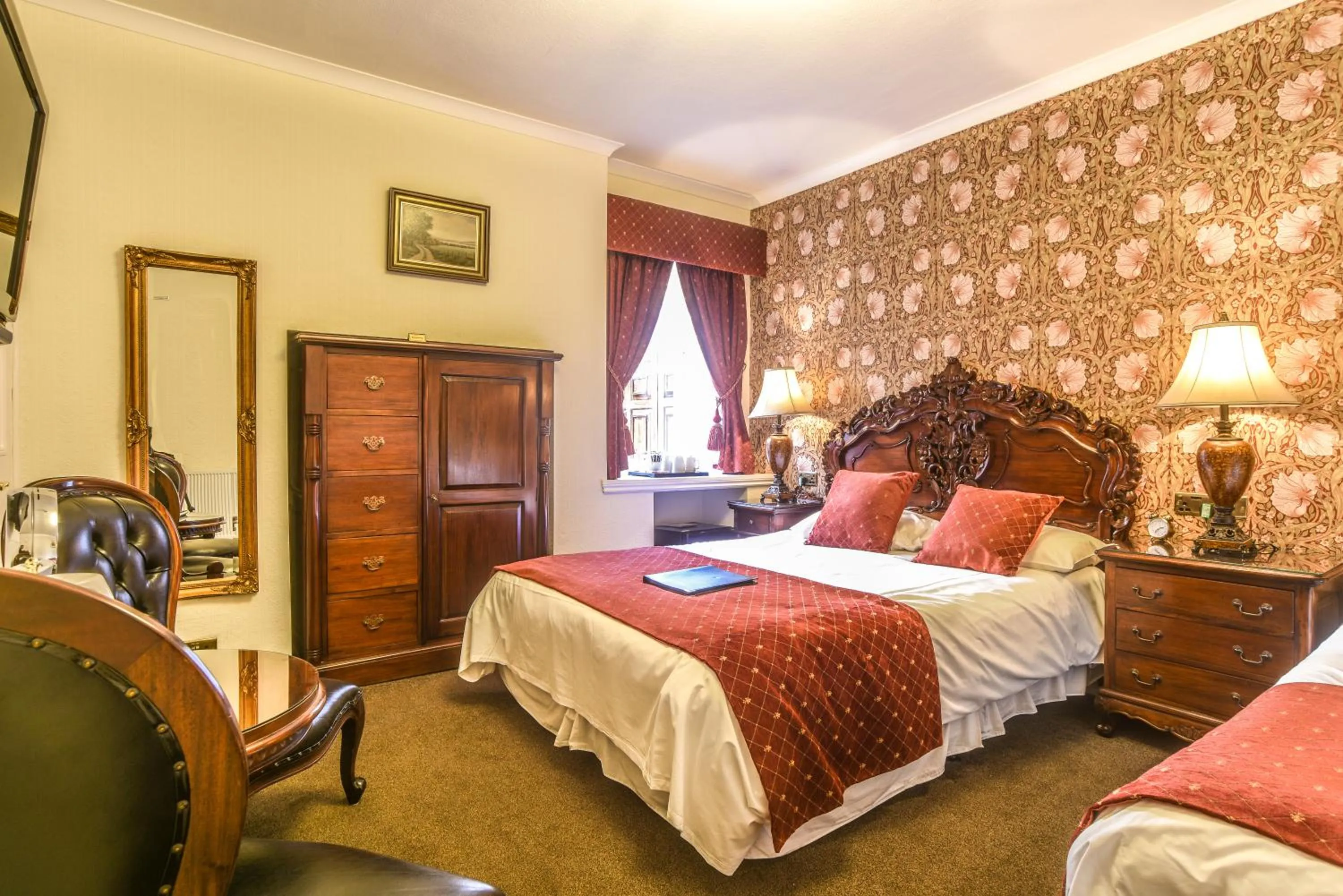 Photo of the whole room, Bed in Glenalmond House