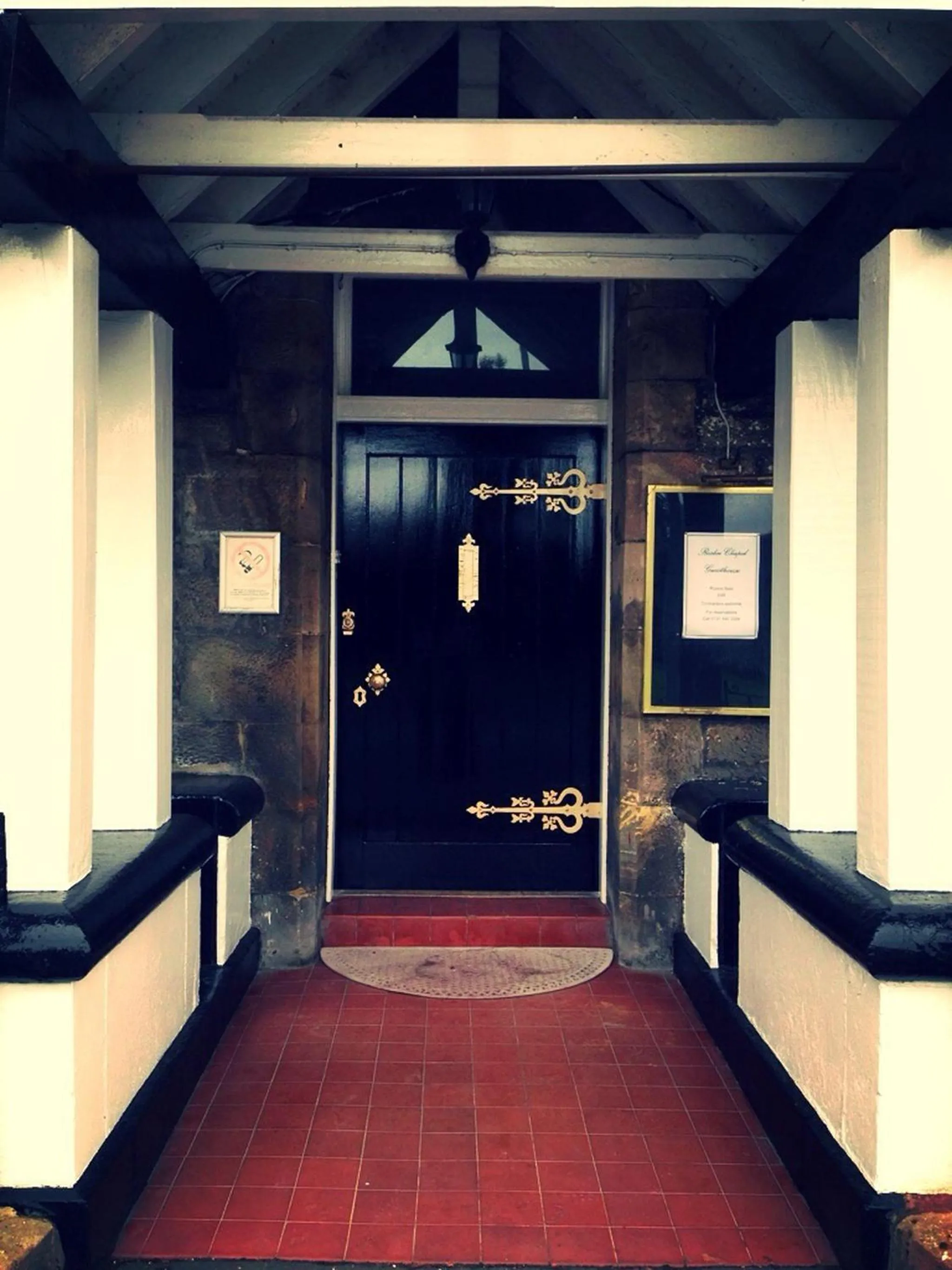 Chapel Cross Guesthouse