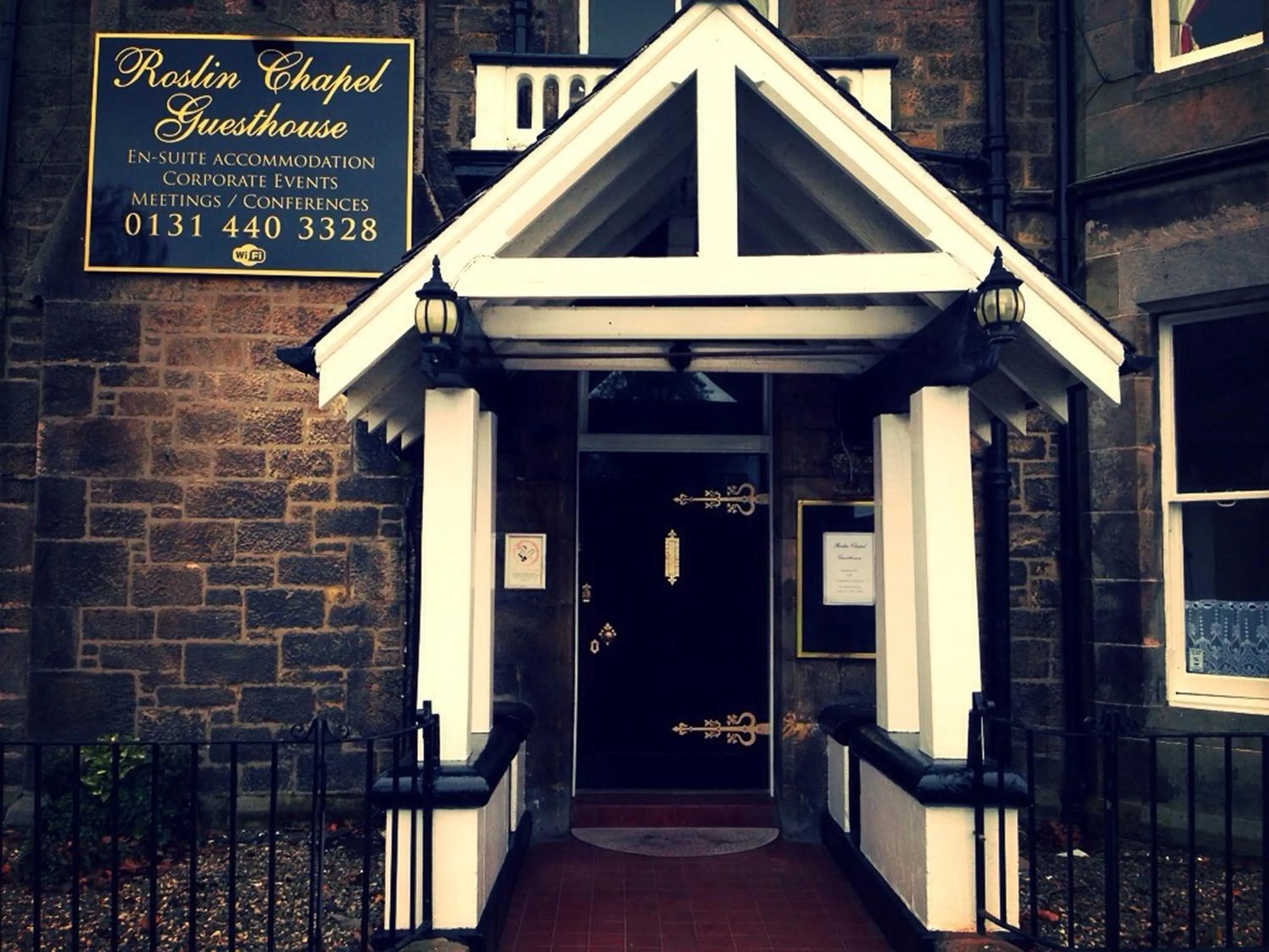 Facade/entrance in Chapel Cross Guesthouse