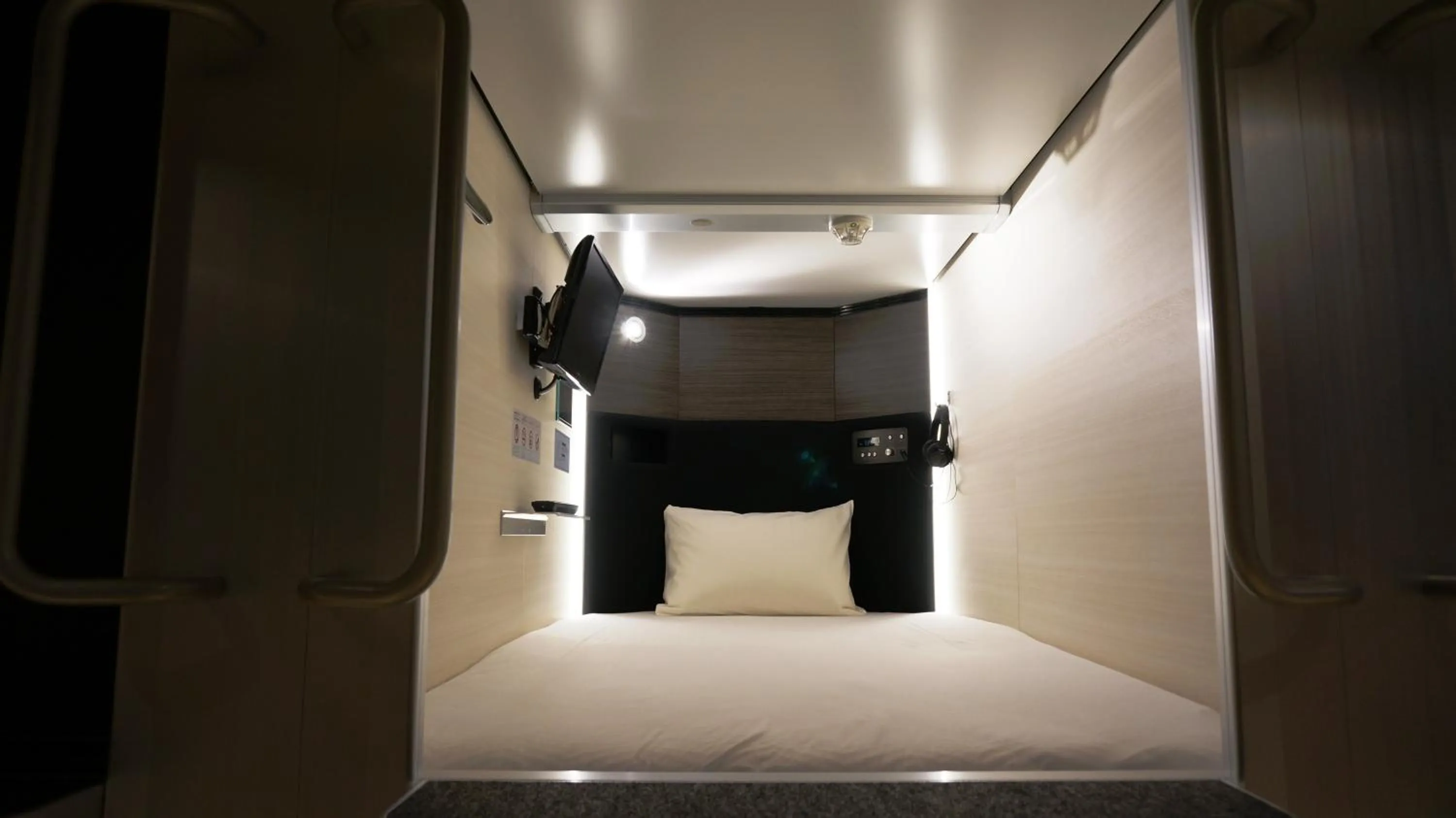 Photo of the whole room in Akihabara Bay Hotel (Female Only)