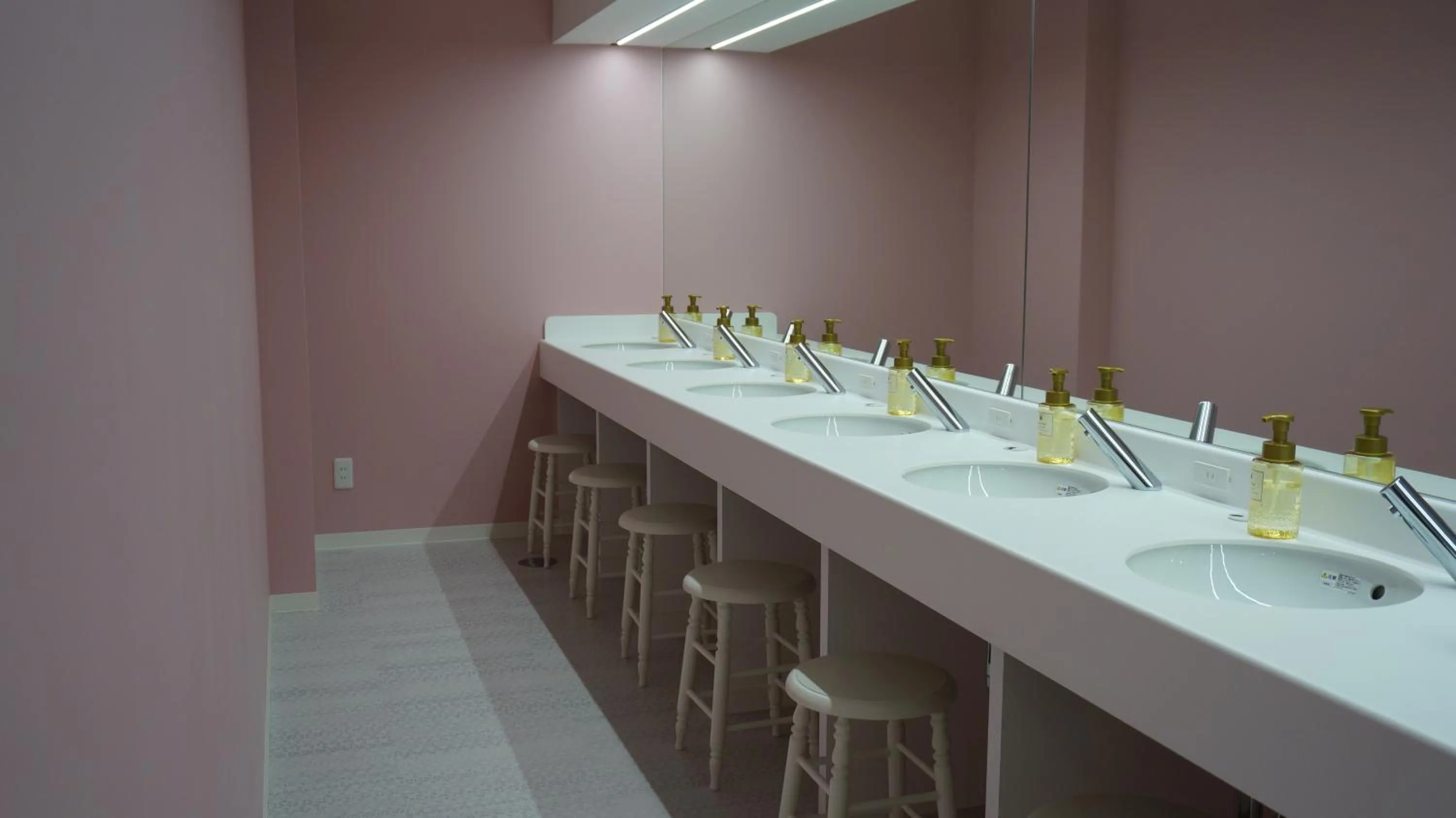 Decorative detail in Akihabara Bay Hotel (Female Only)