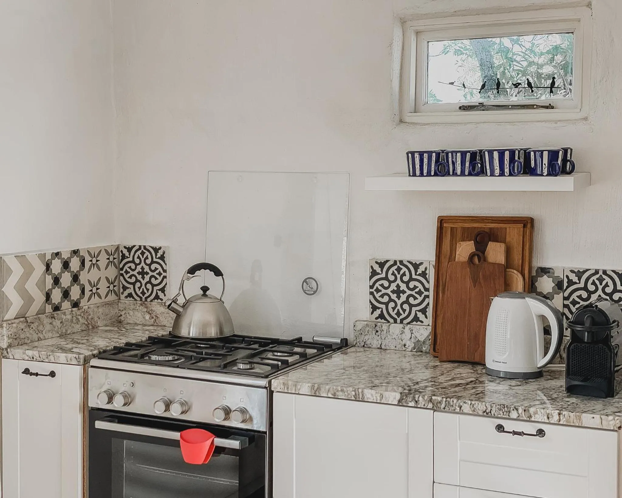 Coffee/tea facilities in Rooisee