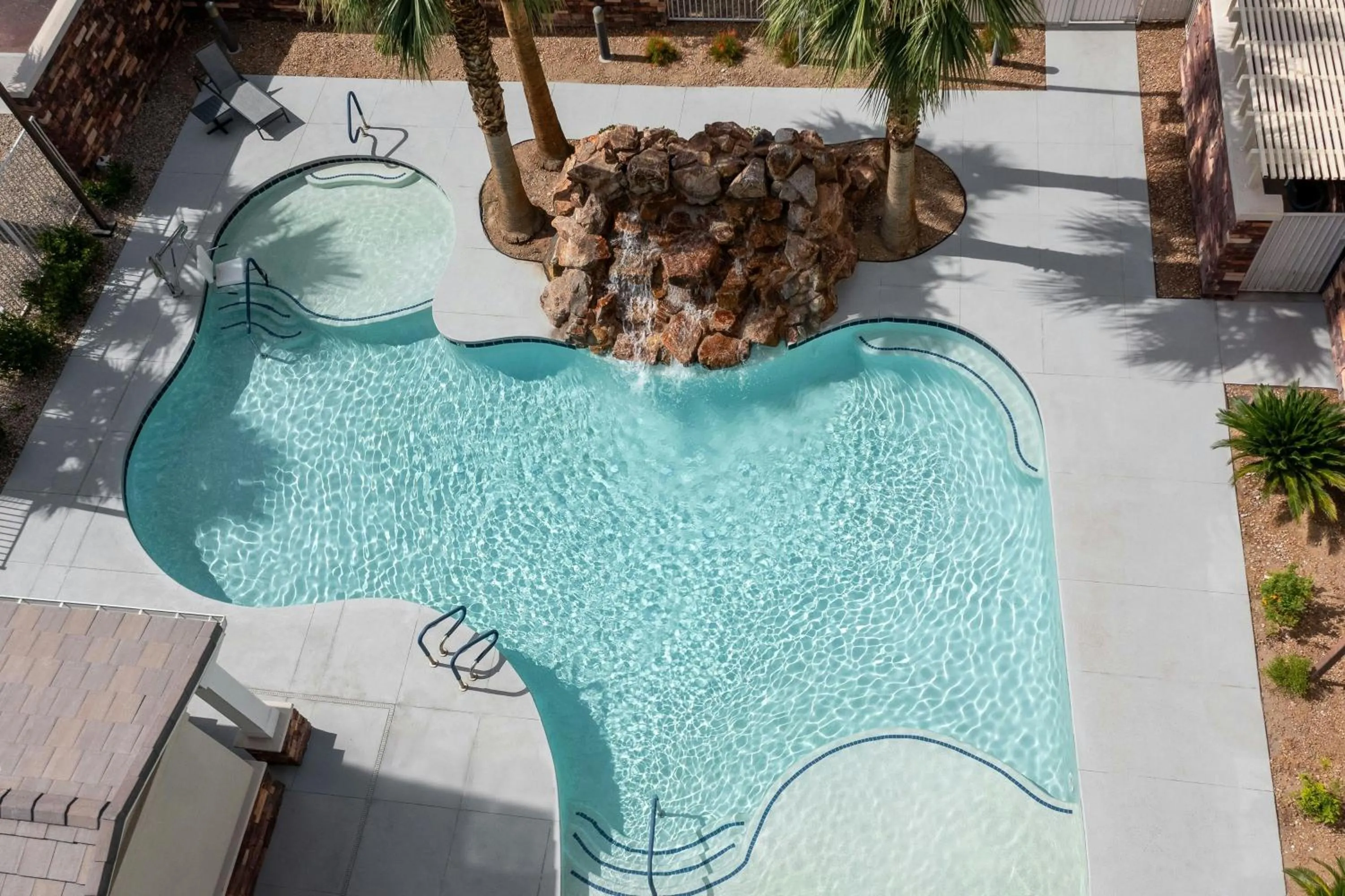 Swimming pool in Residence Inn by Marriott Las Vegas Airport