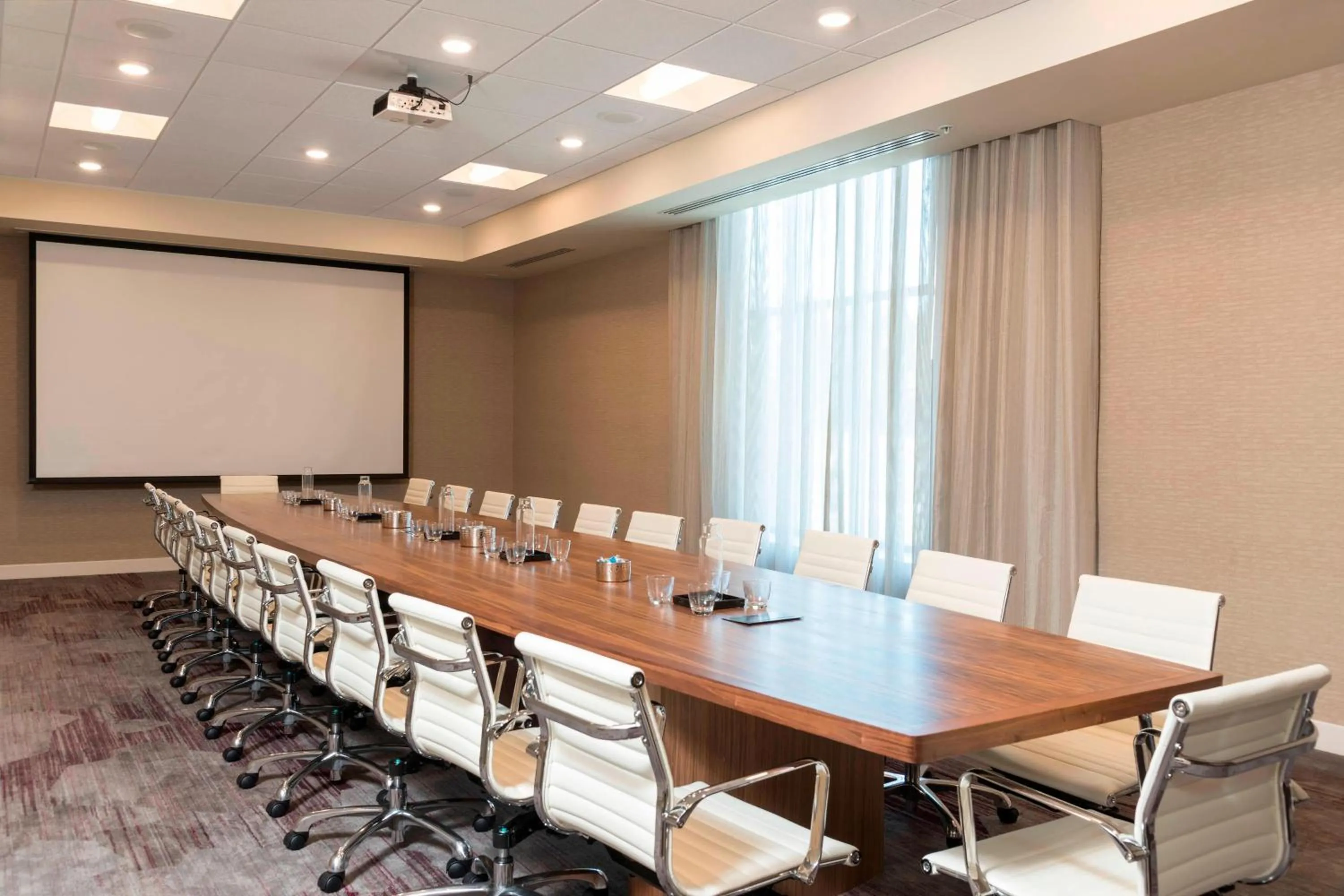 Meeting/conference room in Courtyard by Marriott Mt. Pleasant at Central Michigan University
