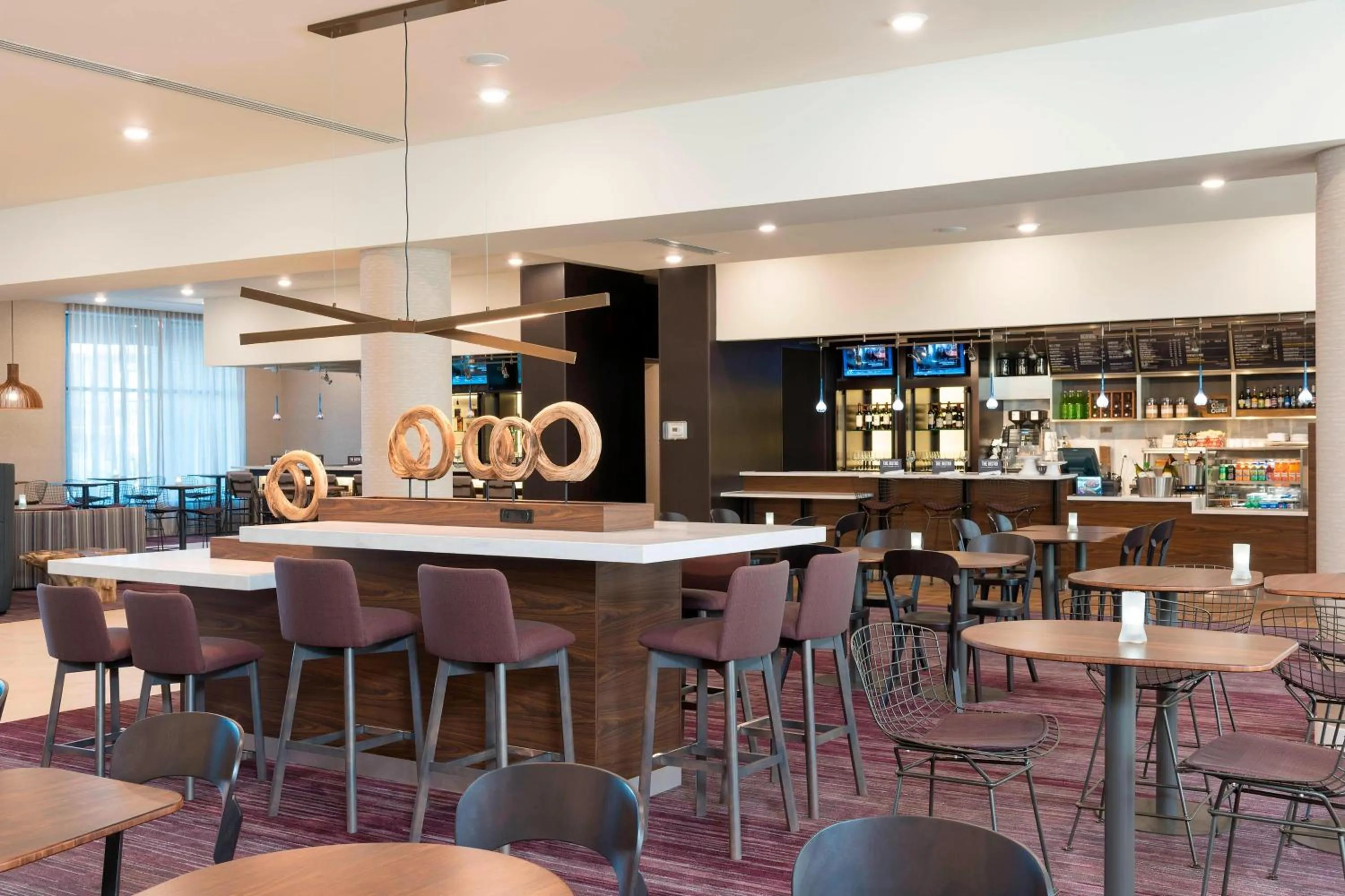 Restaurant/places to eat in Courtyard by Marriott Mt. Pleasant at Central Michigan University