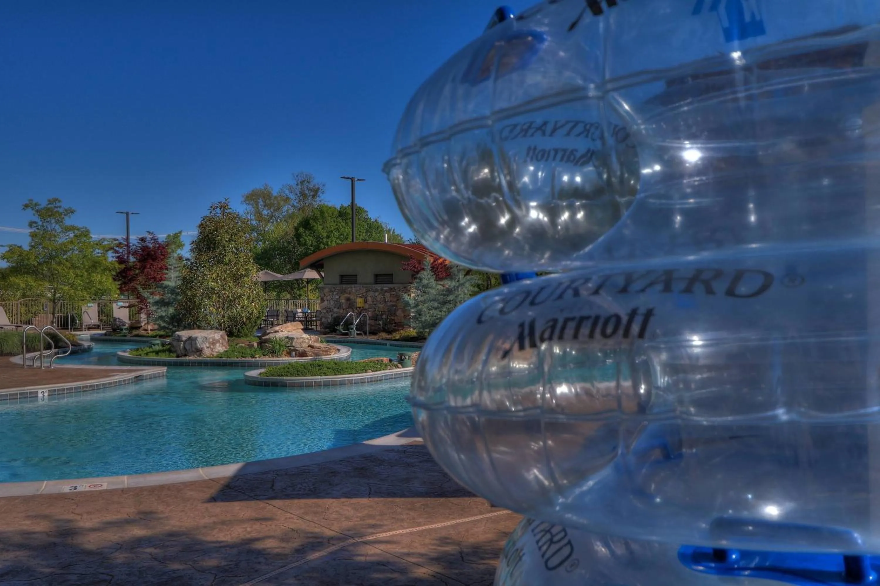 Swimming pool in Courtyard by Marriott Pigeon Forge