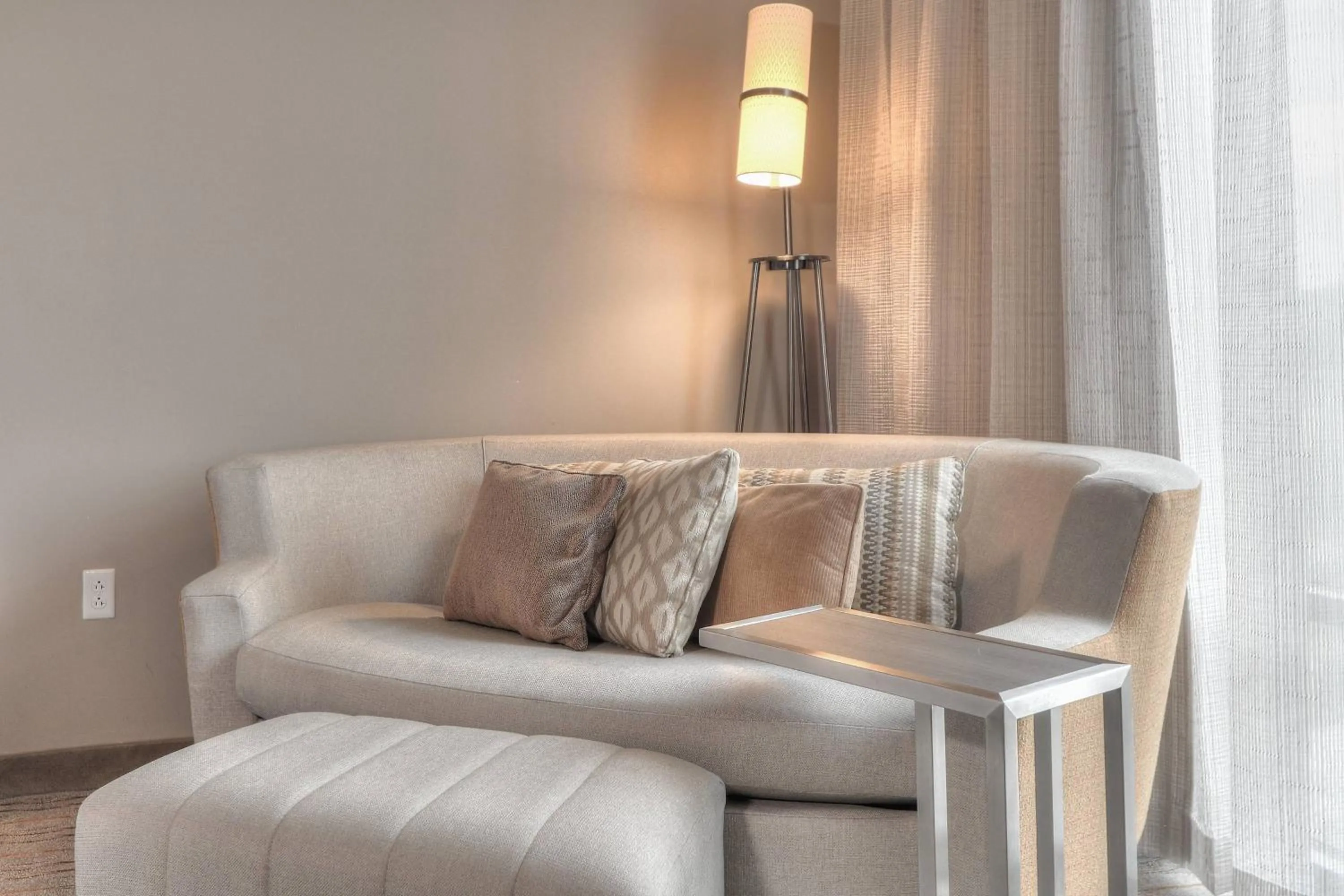 Photo of the whole room in Courtyard by Marriott Pigeon Forge