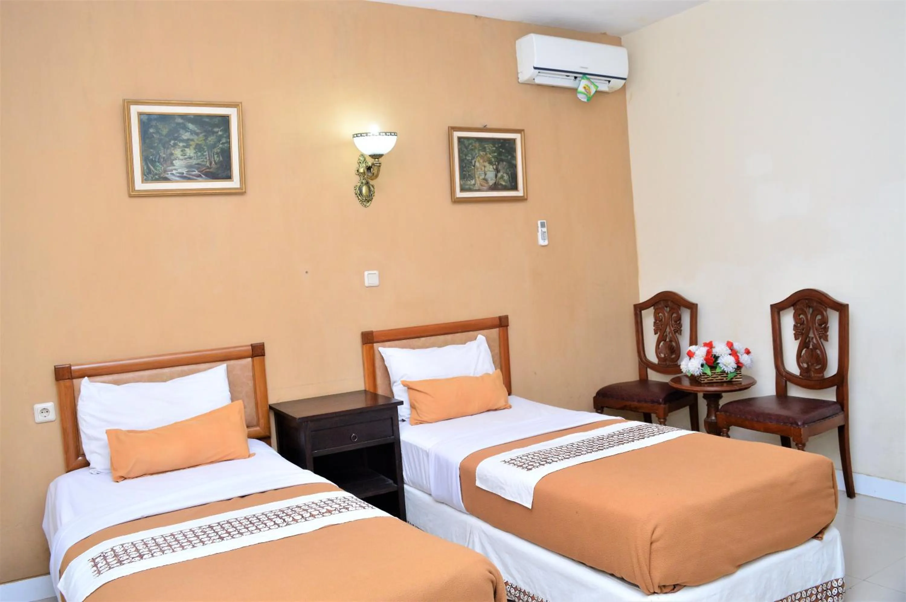 Bed in Hotel Mataram 2 Malioboro