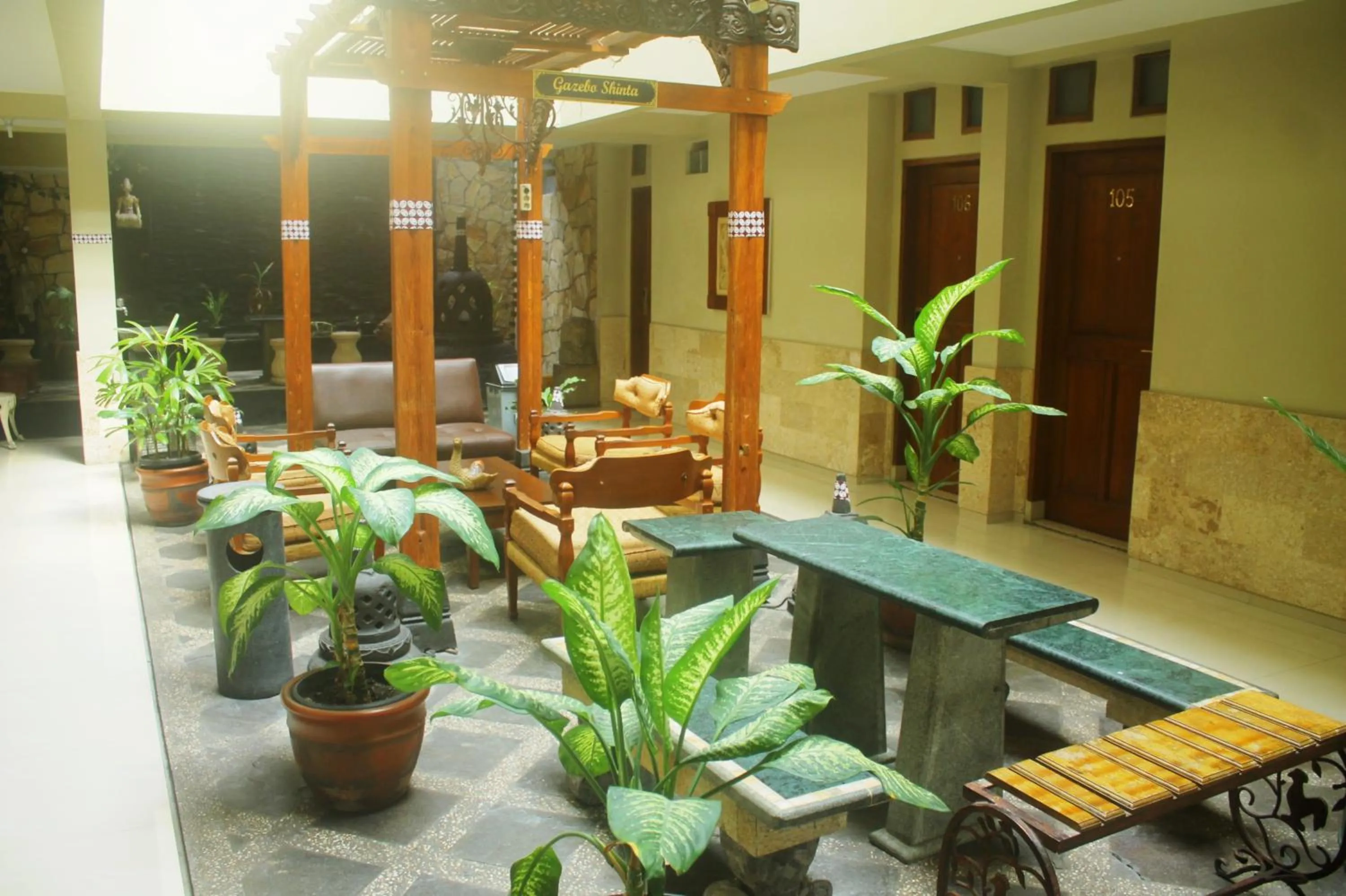 Lobby or reception in Hotel Mataram 2 Malioboro