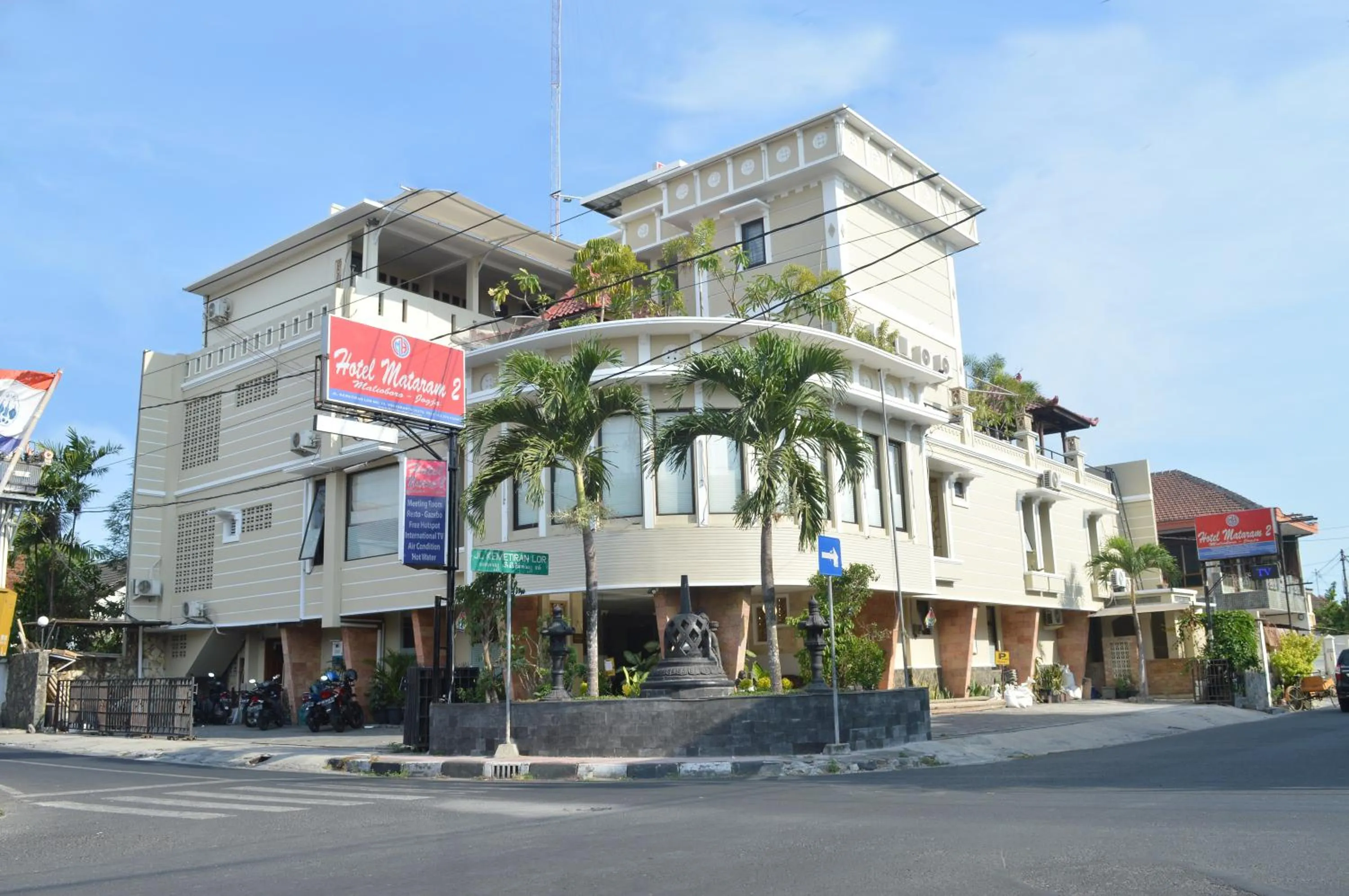 Property building in Hotel Mataram 2 Malioboro