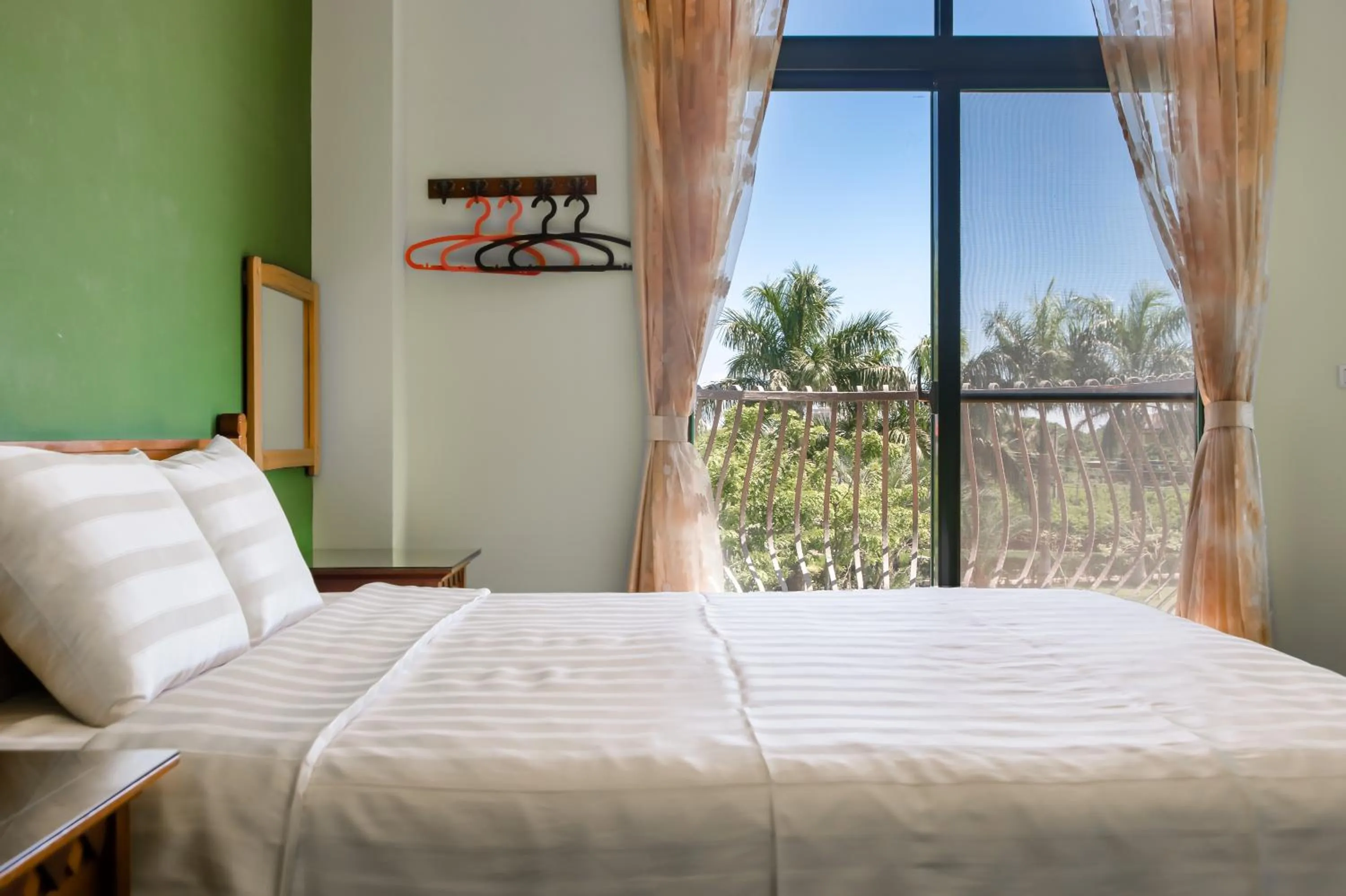 Bedroom, Bed in Summer Garden