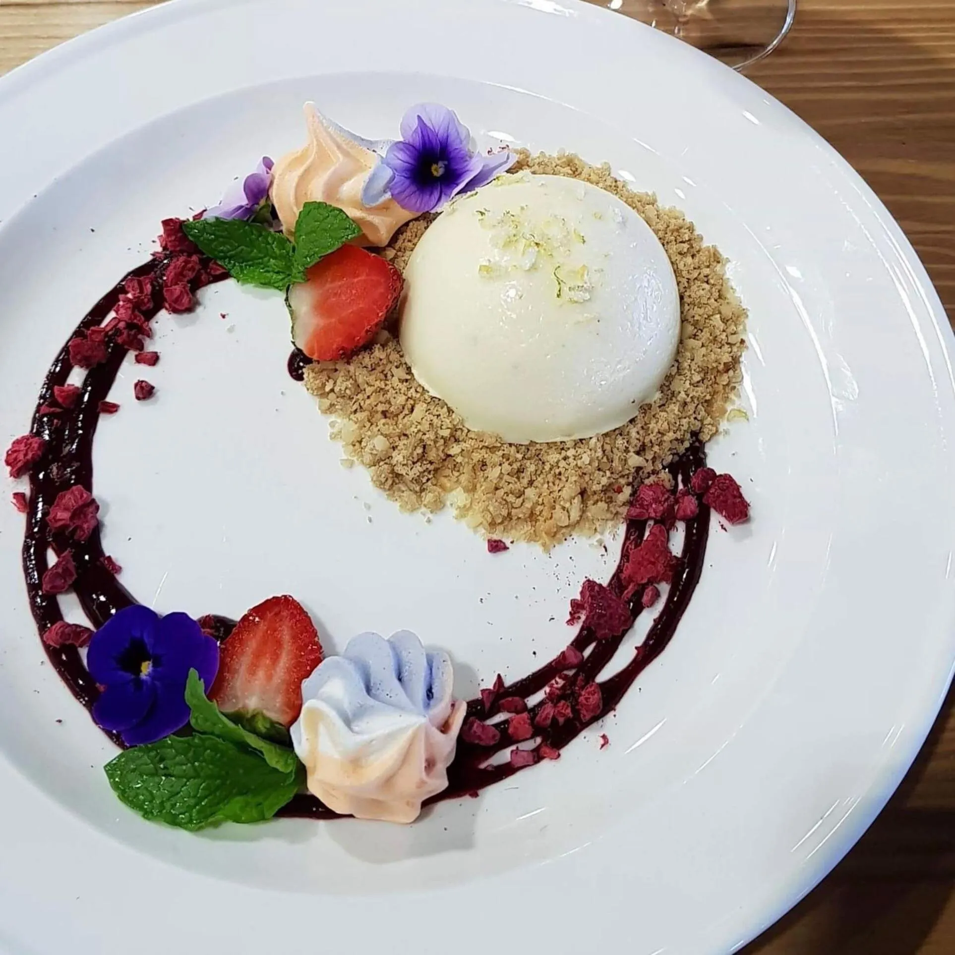 Restaurant/places to eat in Dandenong Central Apartments Official