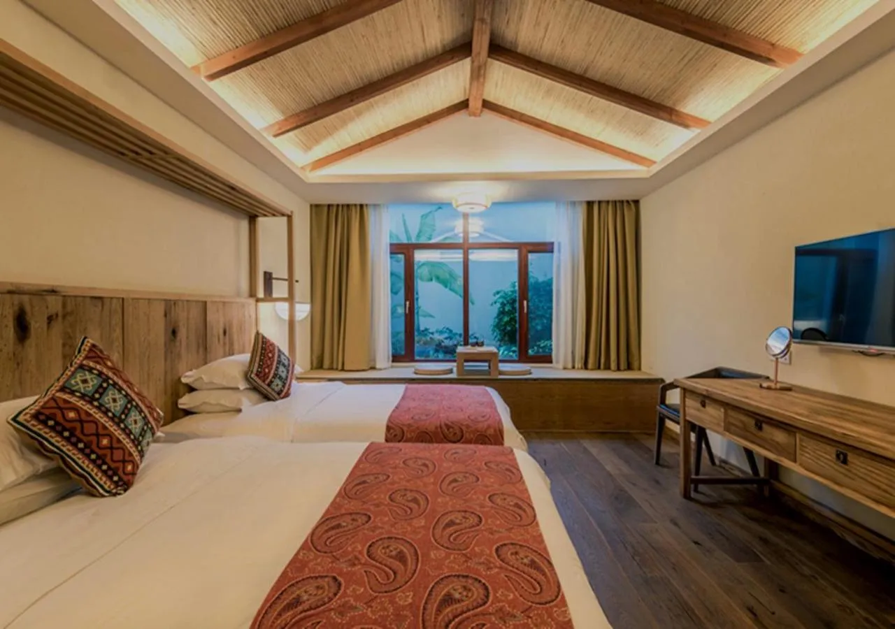 Bedroom, Bed in Yangshuo The Apsara Lodge