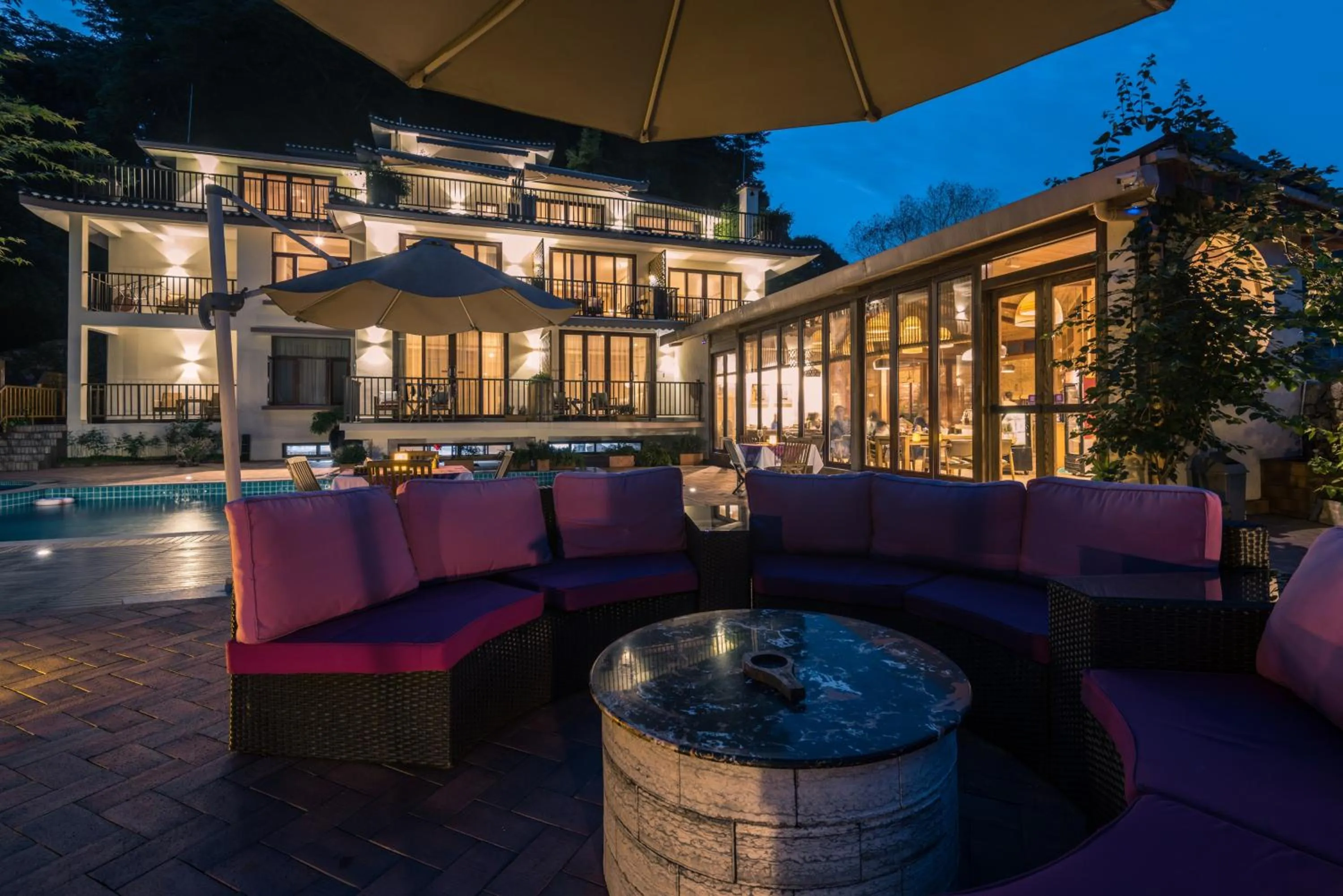 Swimming pool in Yangshuo The Apsara Lodge