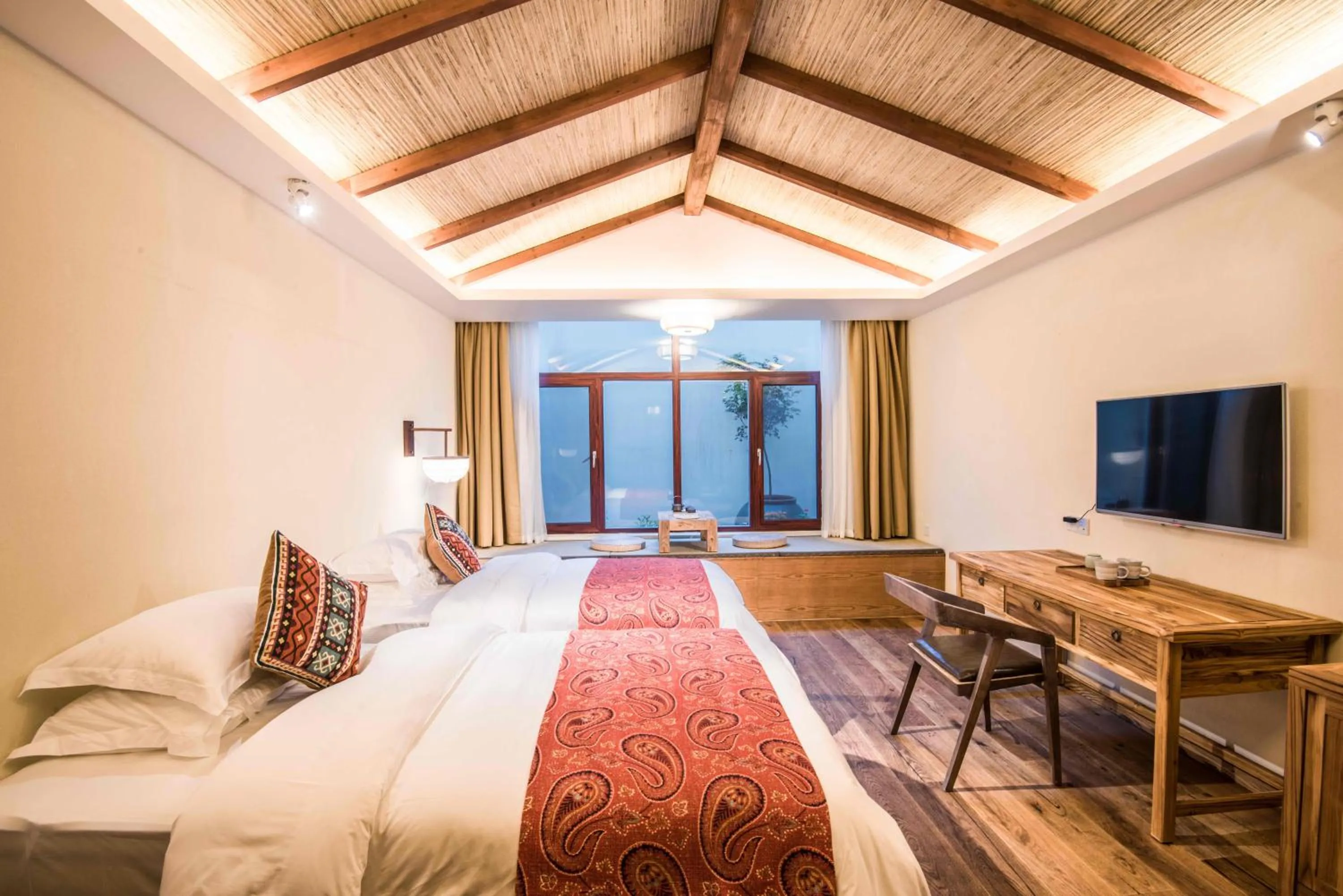 Bedroom, Bed in Yangshuo The Apsara Lodge