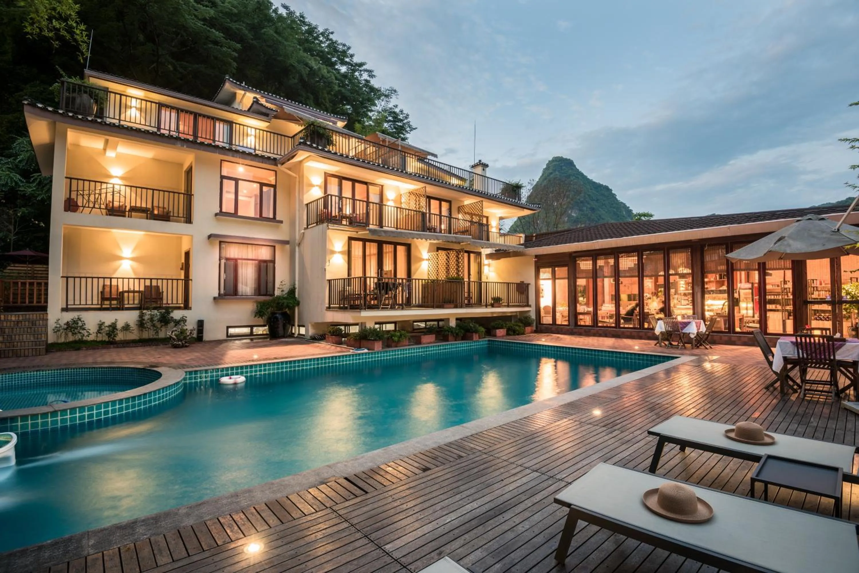 Bird's eye view in Yangshuo The Apsara Lodge