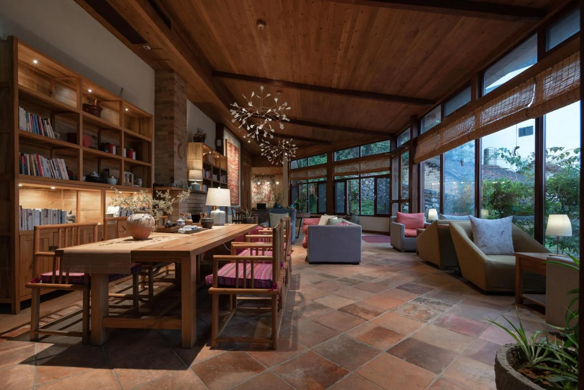 Lobby or reception in Yangshuo The Apsara Lodge