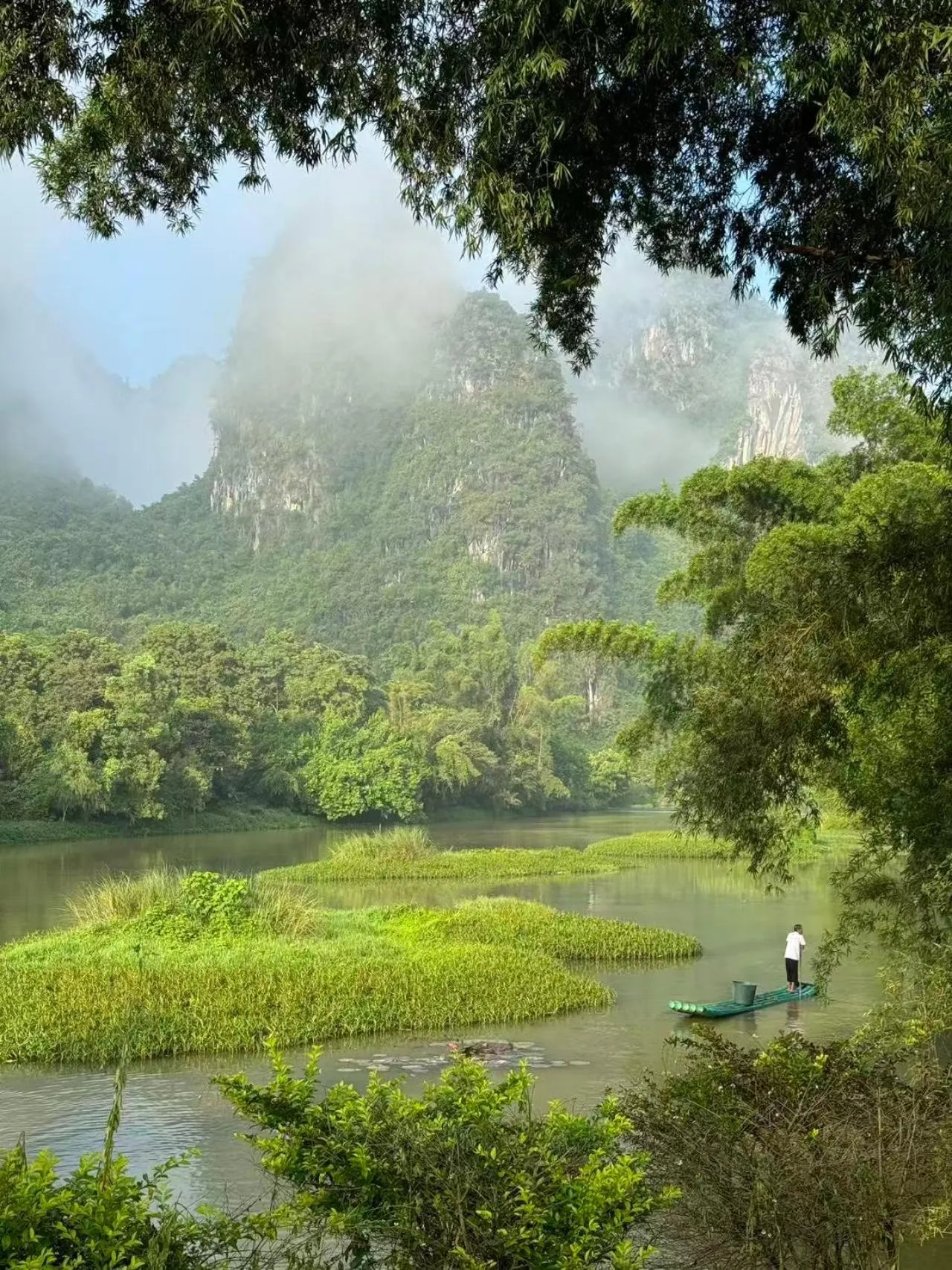 Aqua park in Yangshuo The Apsara Lodge