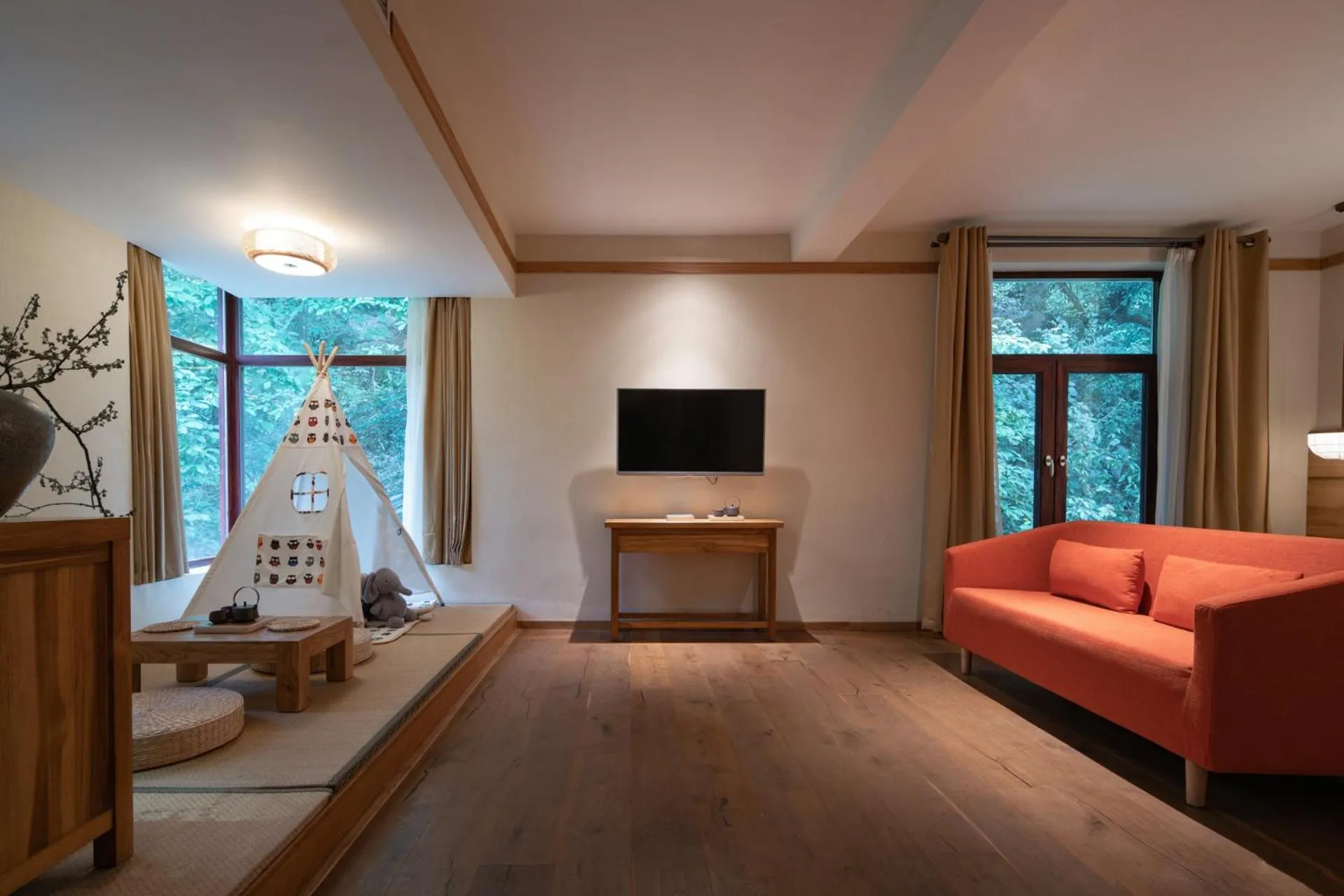 King Room in The Apsara Lodge