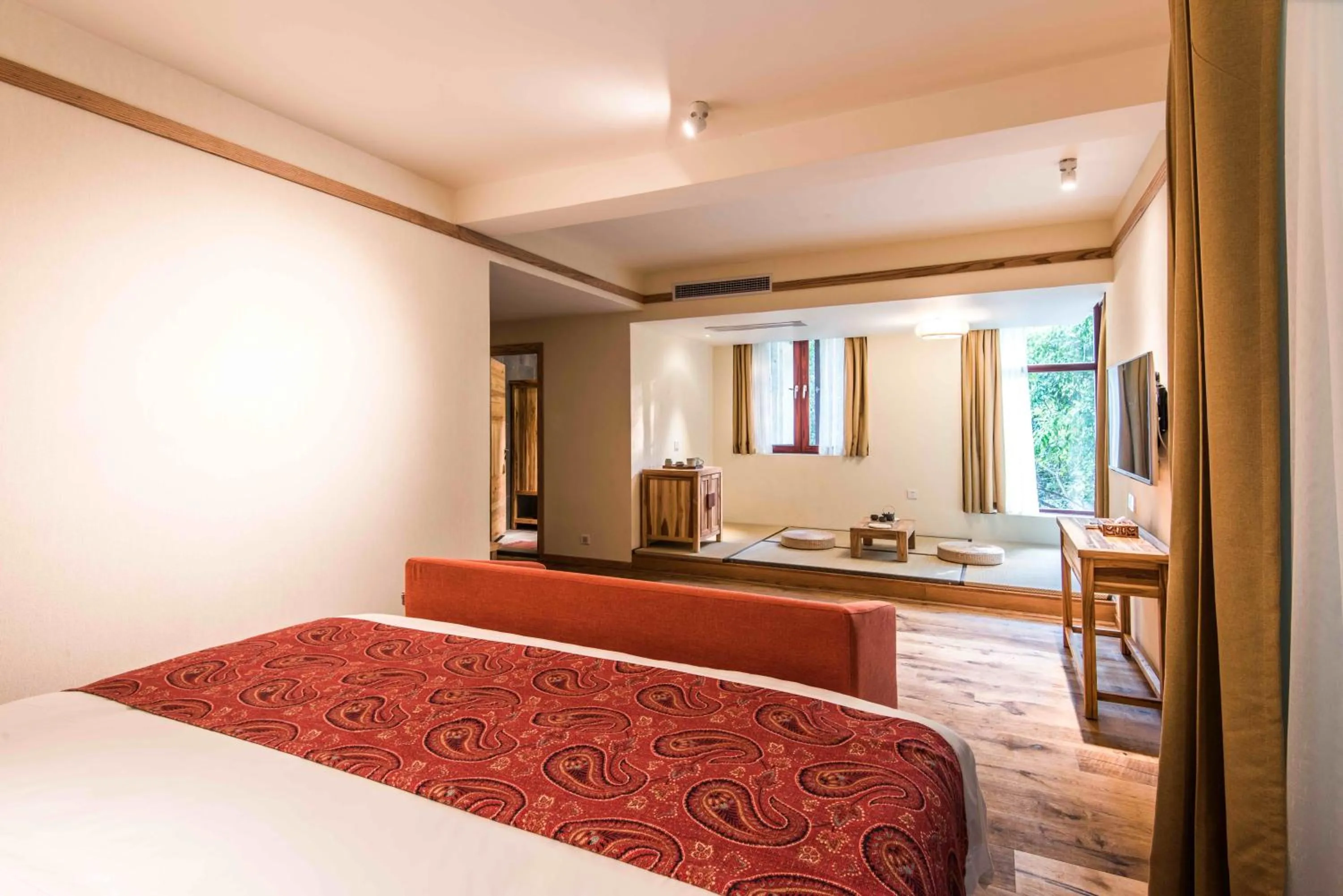 Bedroom, Bed in Yangshuo The Apsara Lodge