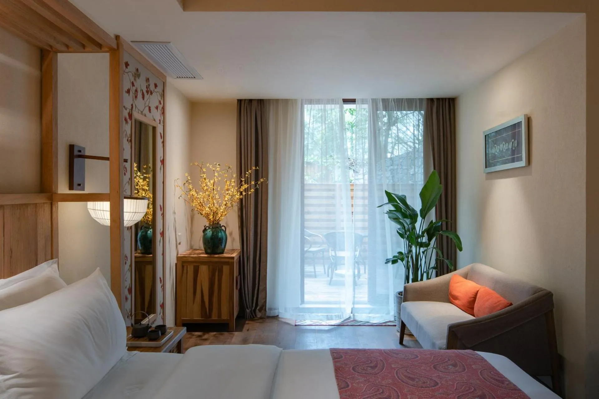 Bed in Yangshuo The Apsara Lodge