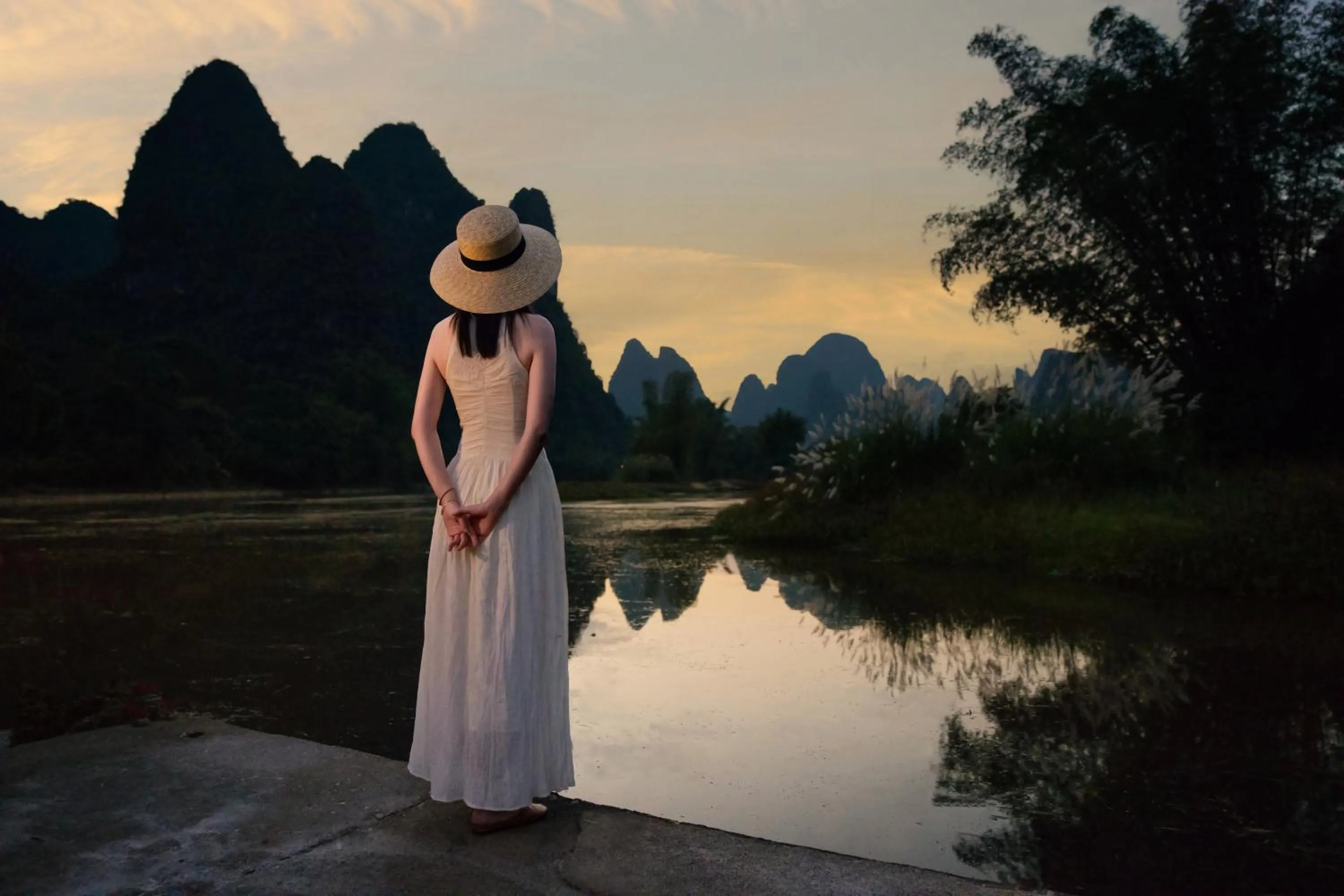 People in Yangshuo The Apsara Lodge