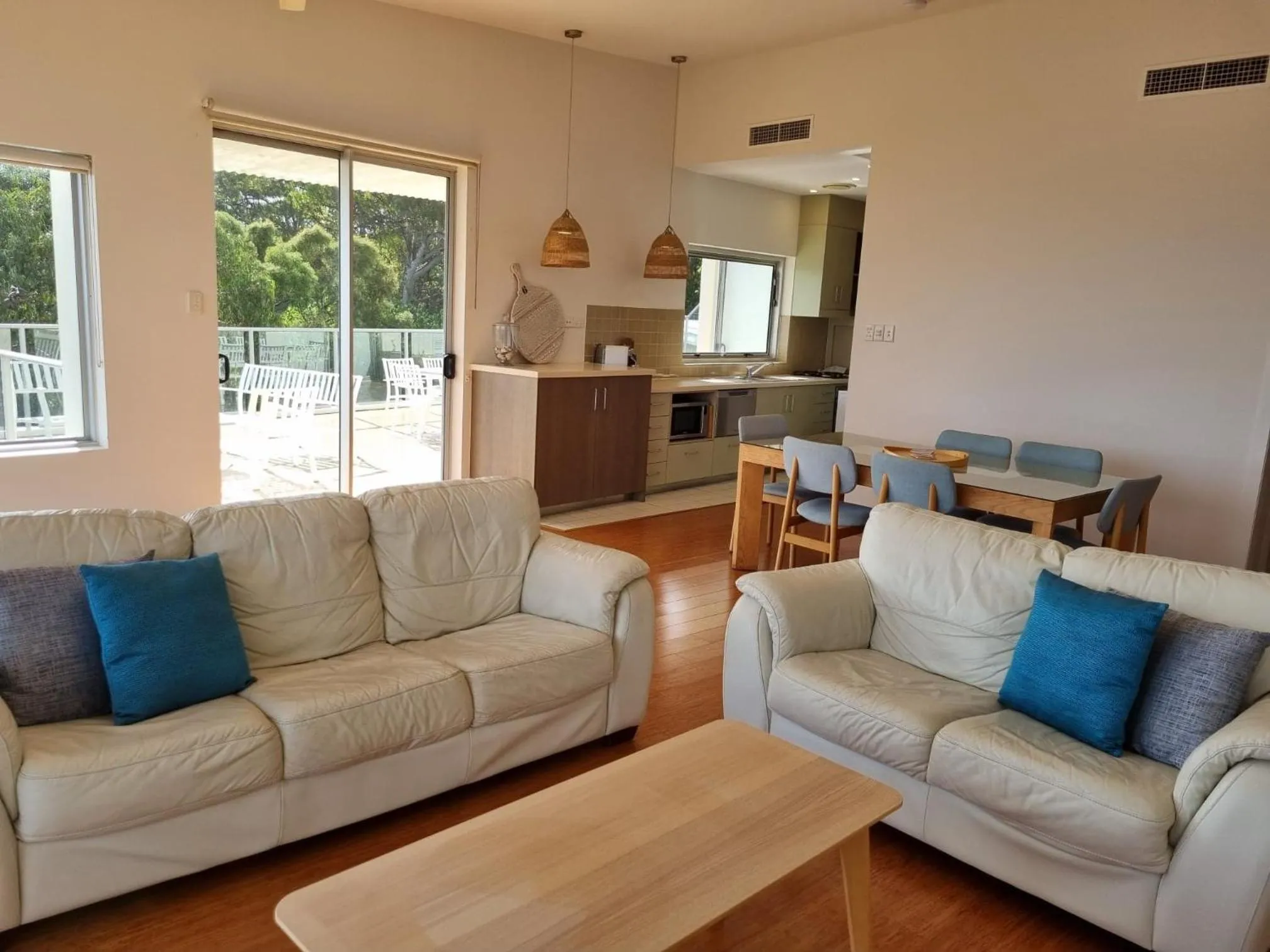 Kitchen or kitchenette in Rainbow Ocean Palms Resort