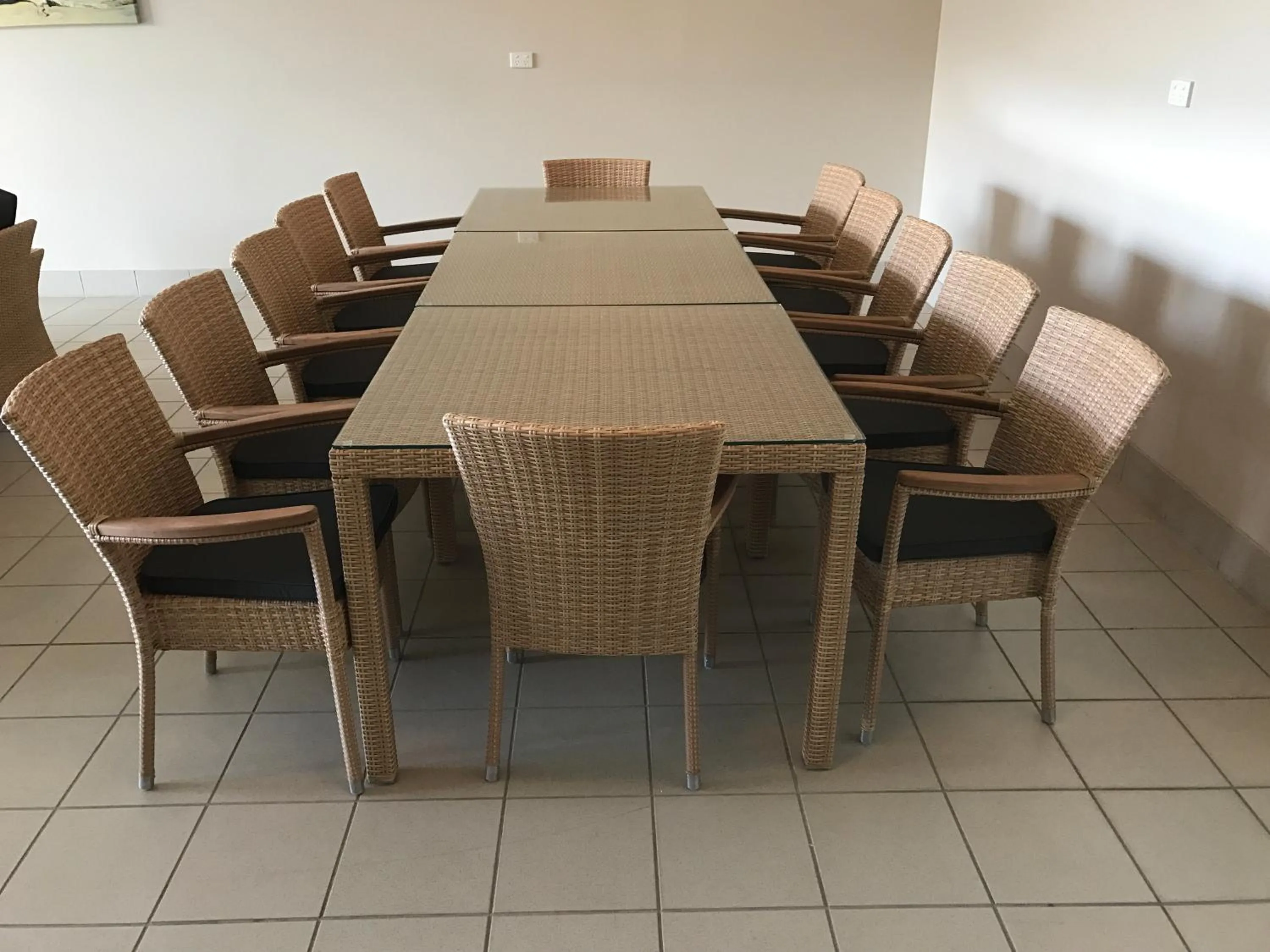 Seating area in Rainbow Ocean Palms Resort
