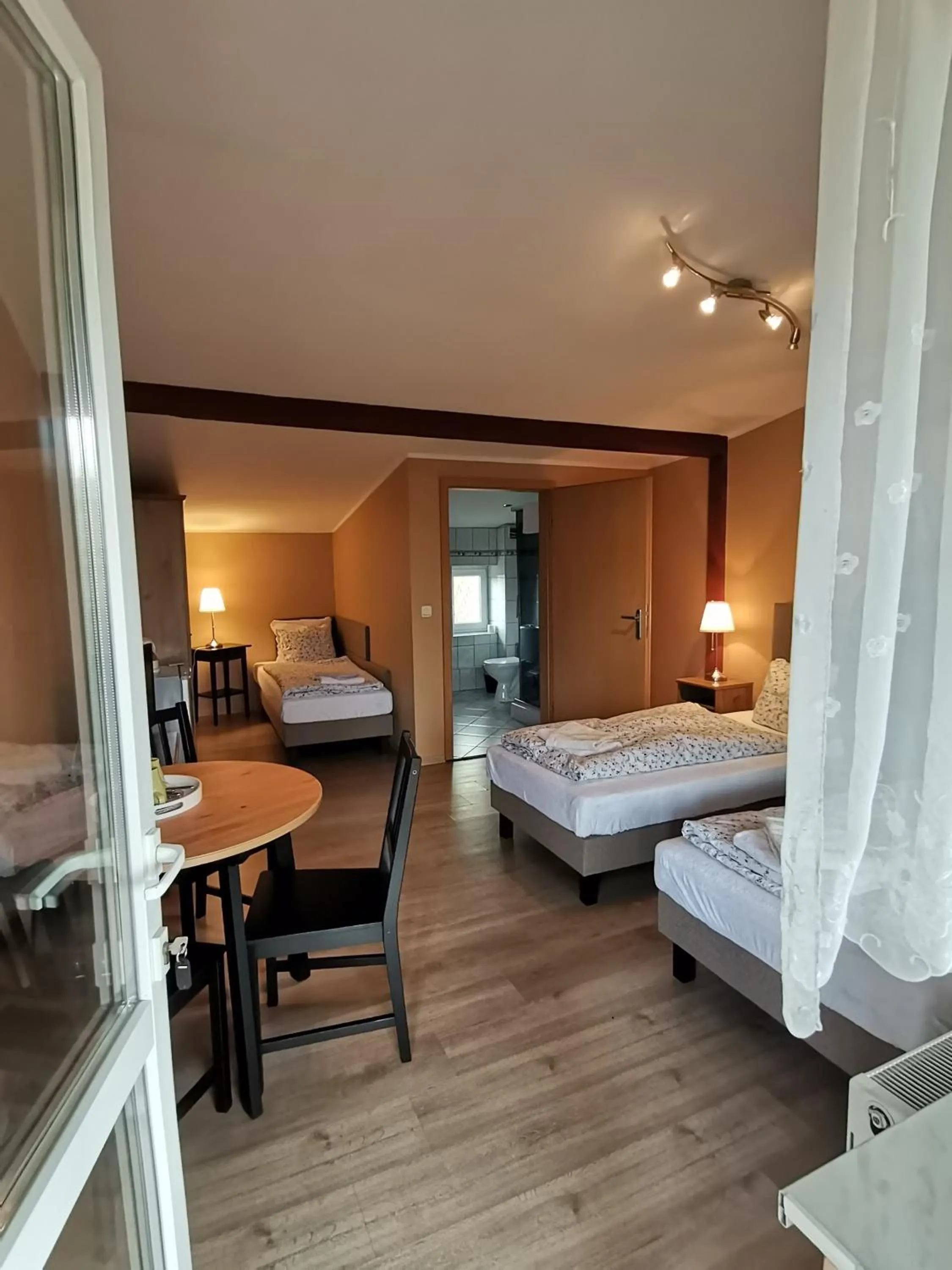 Other, Bed in W Starym Ogrodnictwie