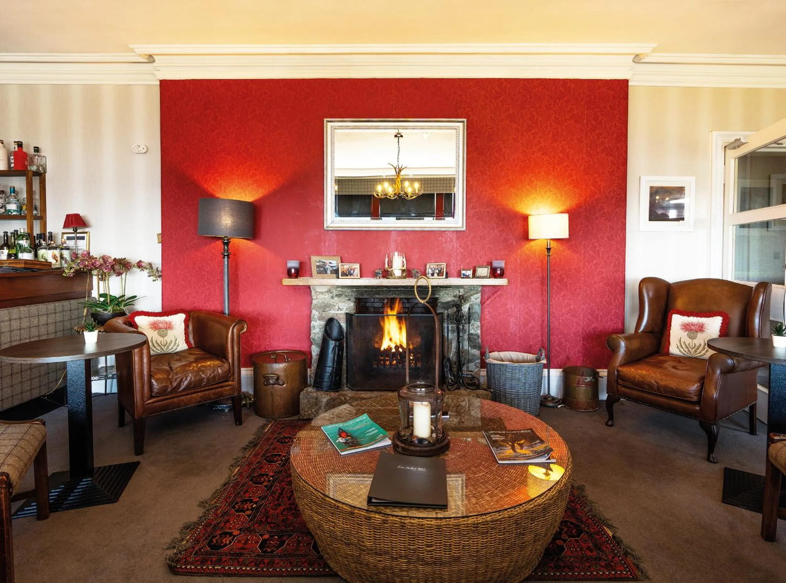 Lounge or bar in Loch Melfort Hotel